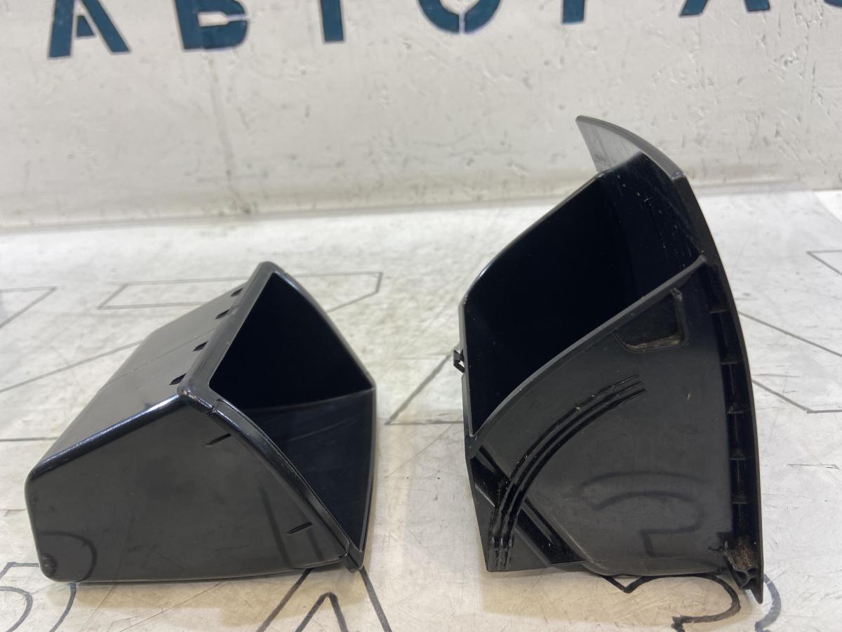 Вещевое отделение 1Z0863284 Skoda Octavia II рест