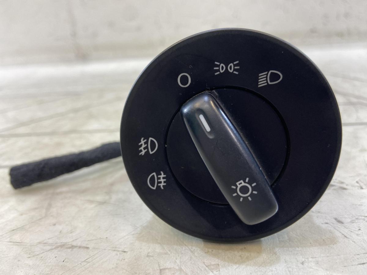 Переключатель света фар 1Z0941431K Skoda Octavia II рест