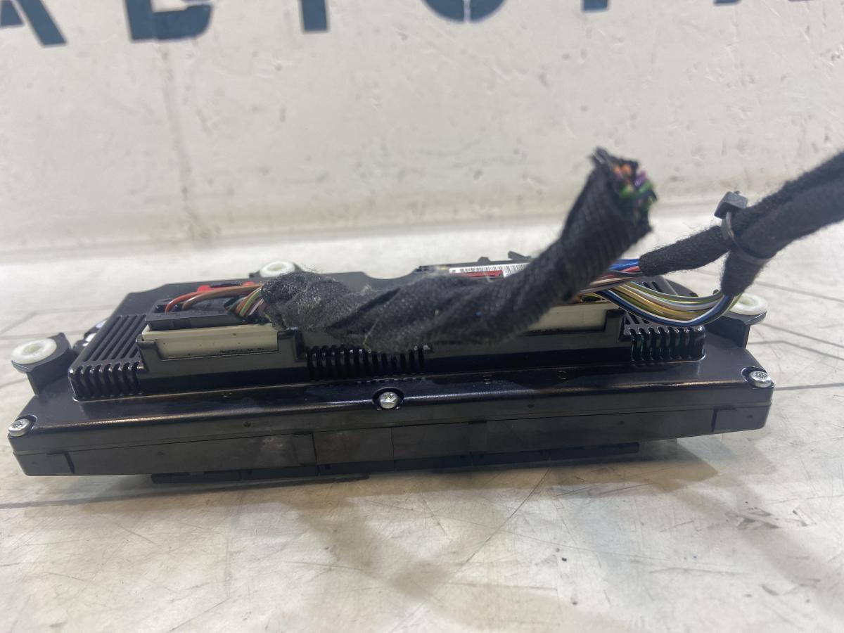 Блок управления климат контролем 3T0907044BK Skoda Octavia II рест