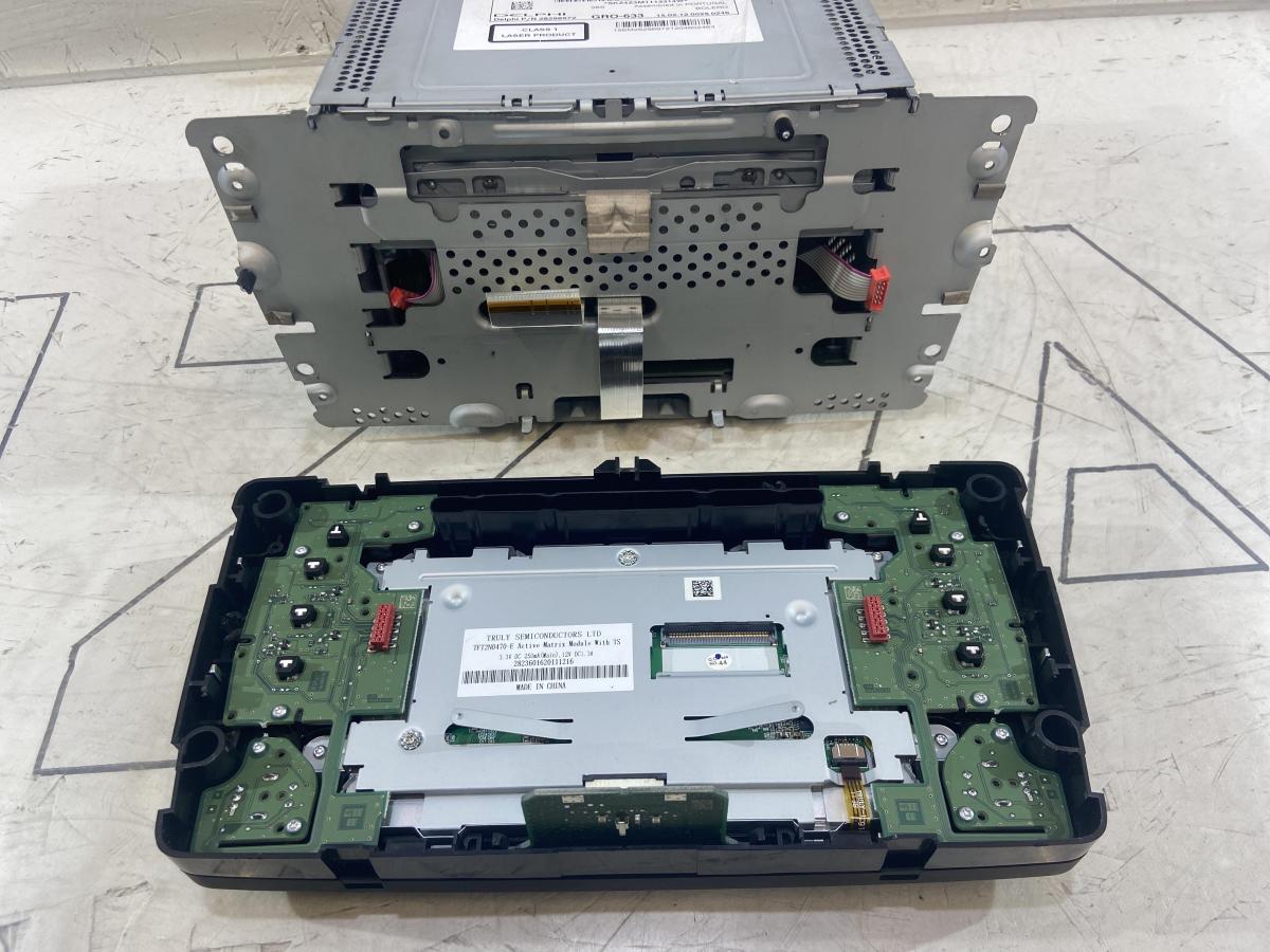 Магнитола 1Z0035156M Skoda Octavia II рест