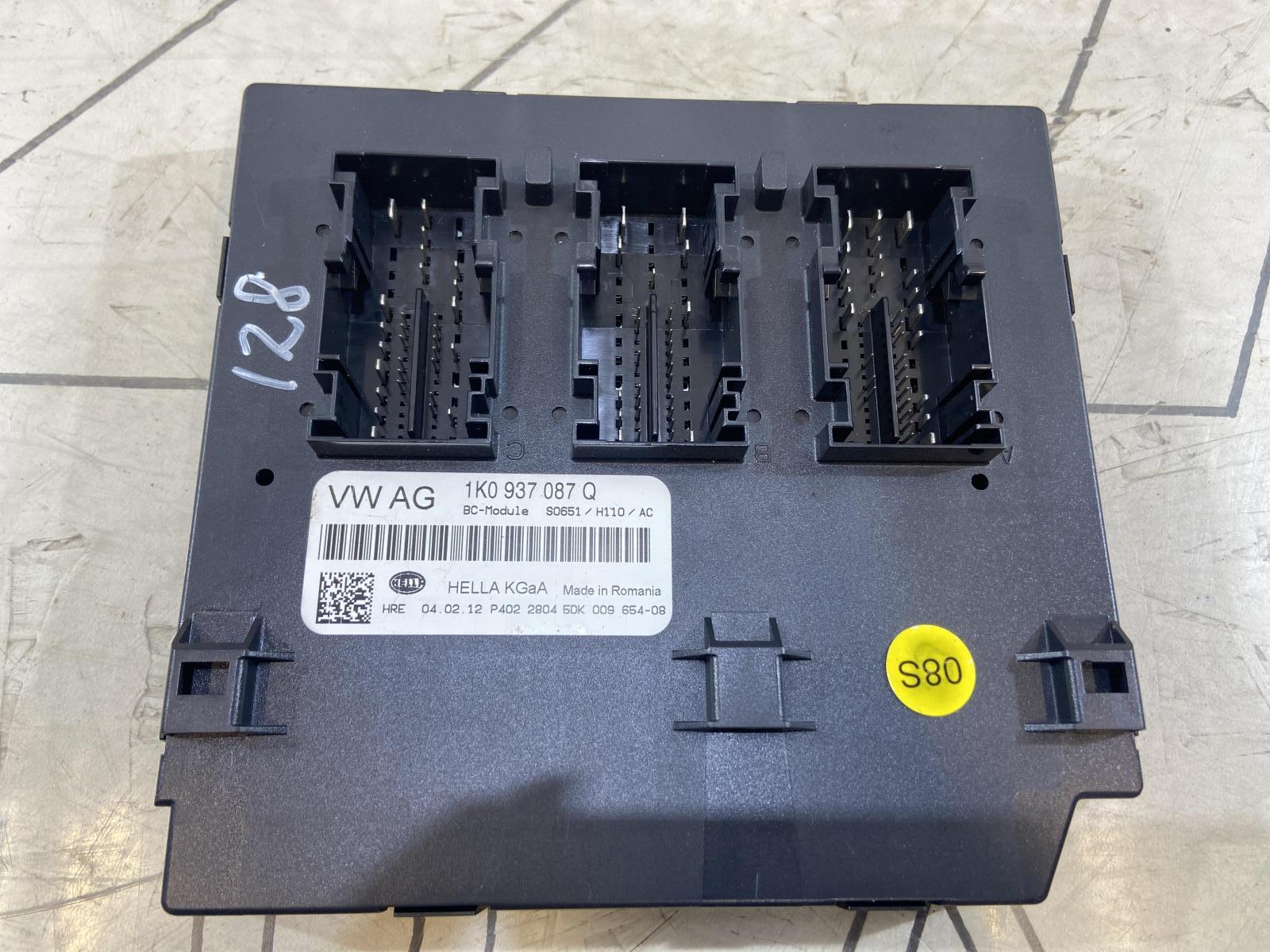 Блок комфорта 1K0937087Q Skoda Octavia II рест