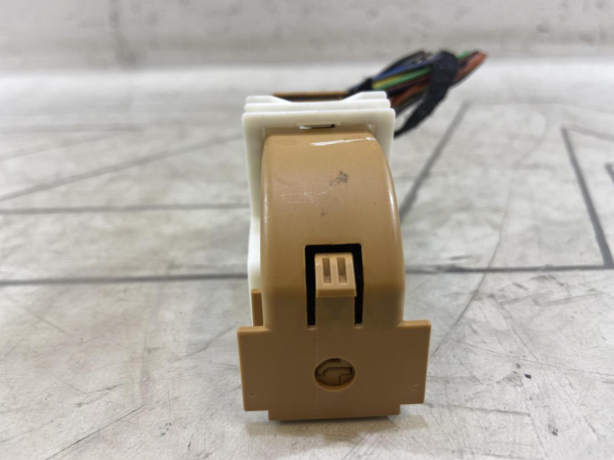 Разъём блока комфорта 1K0937702F Skoda Octavia II рест