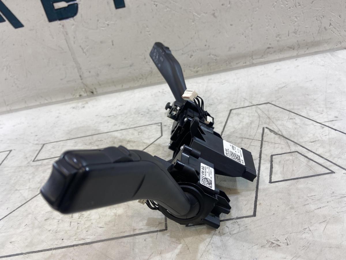 Блок подрулевых переключателей 5K0953521BL Skoda Octavia II рест