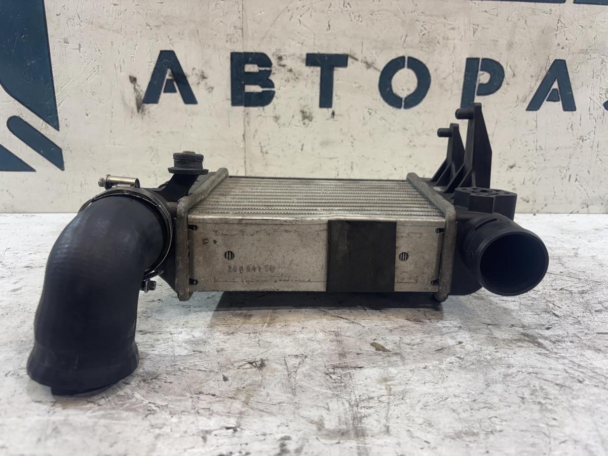 Интеркулер 8E0145805N Audi A4 B6