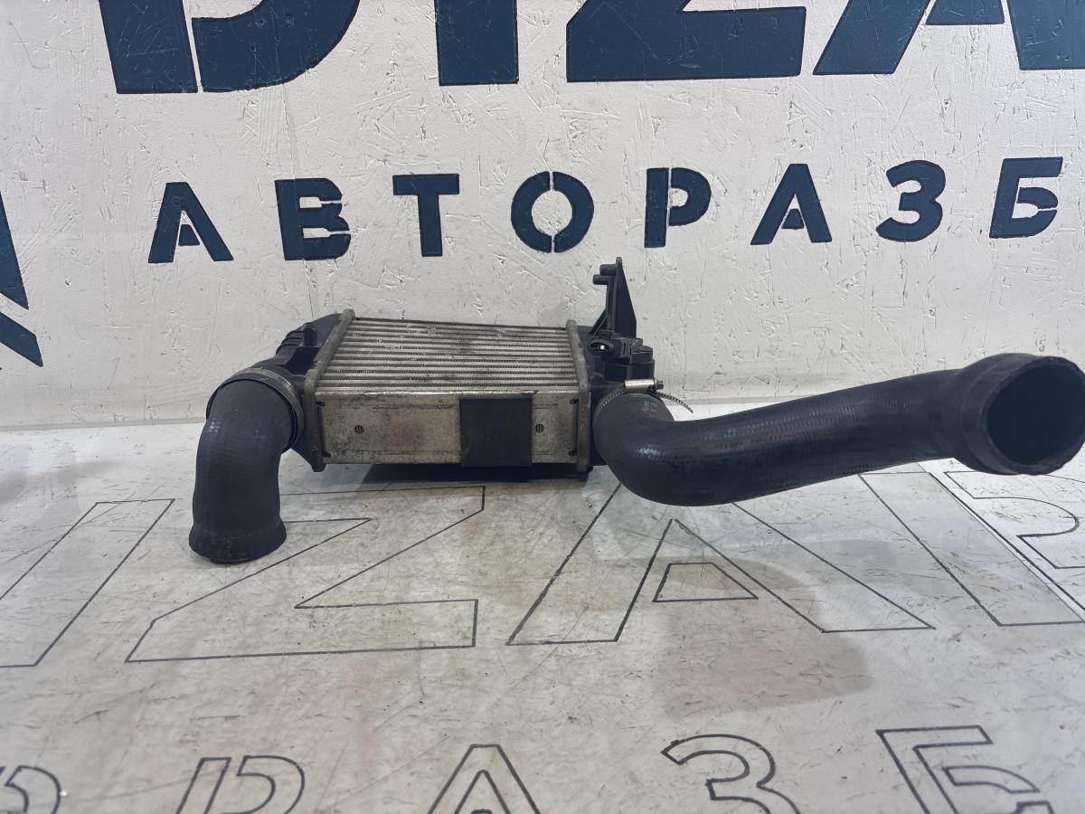 Интеркулер 8E0145805Q Audi A4 B6