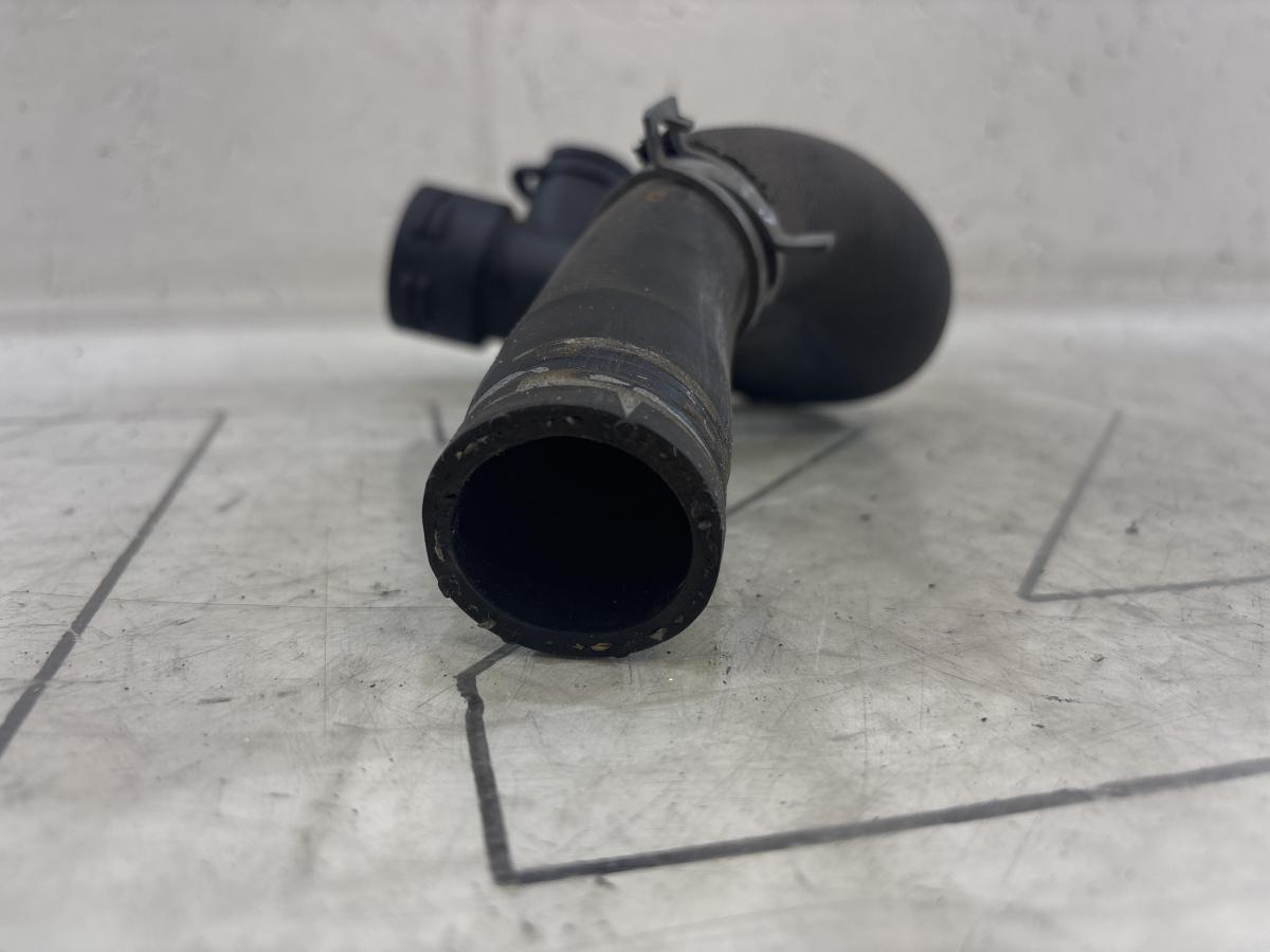 Шланг системы охлаждения 8E0121049G Audi A4 B6