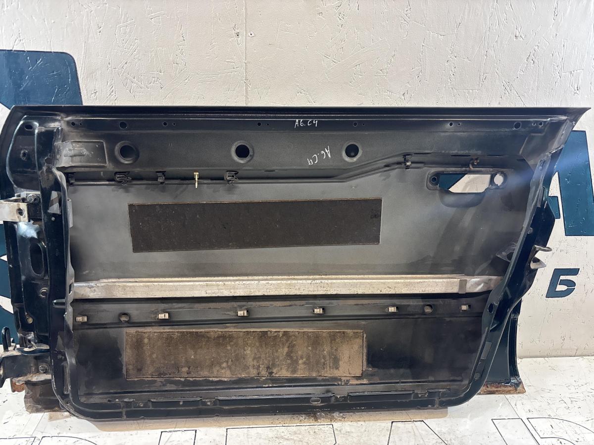 Дверь передняя правая 4A0831052A Audi A6 C4