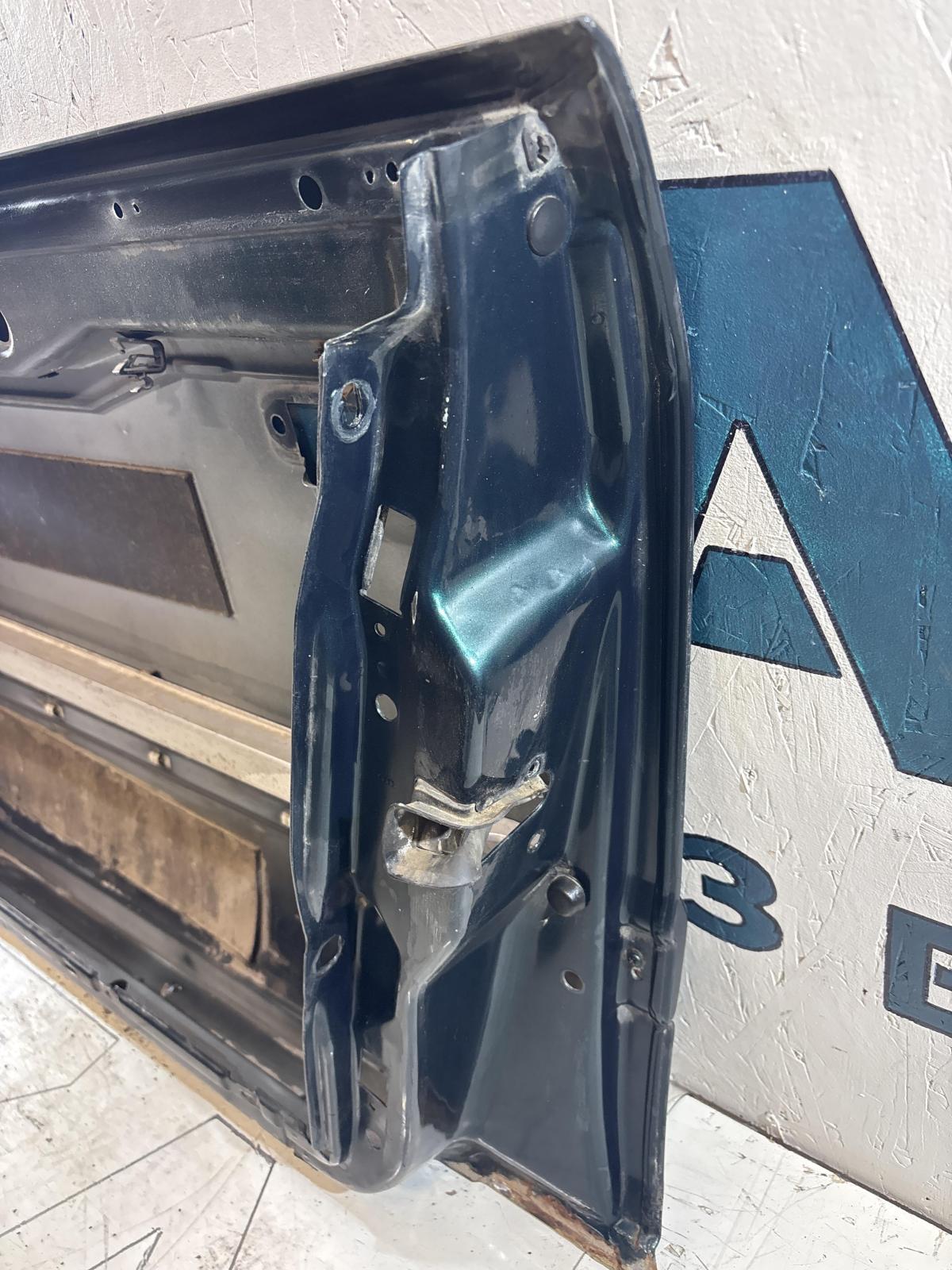 Дверь передняя правая 4A0831052A Audi A6 C4