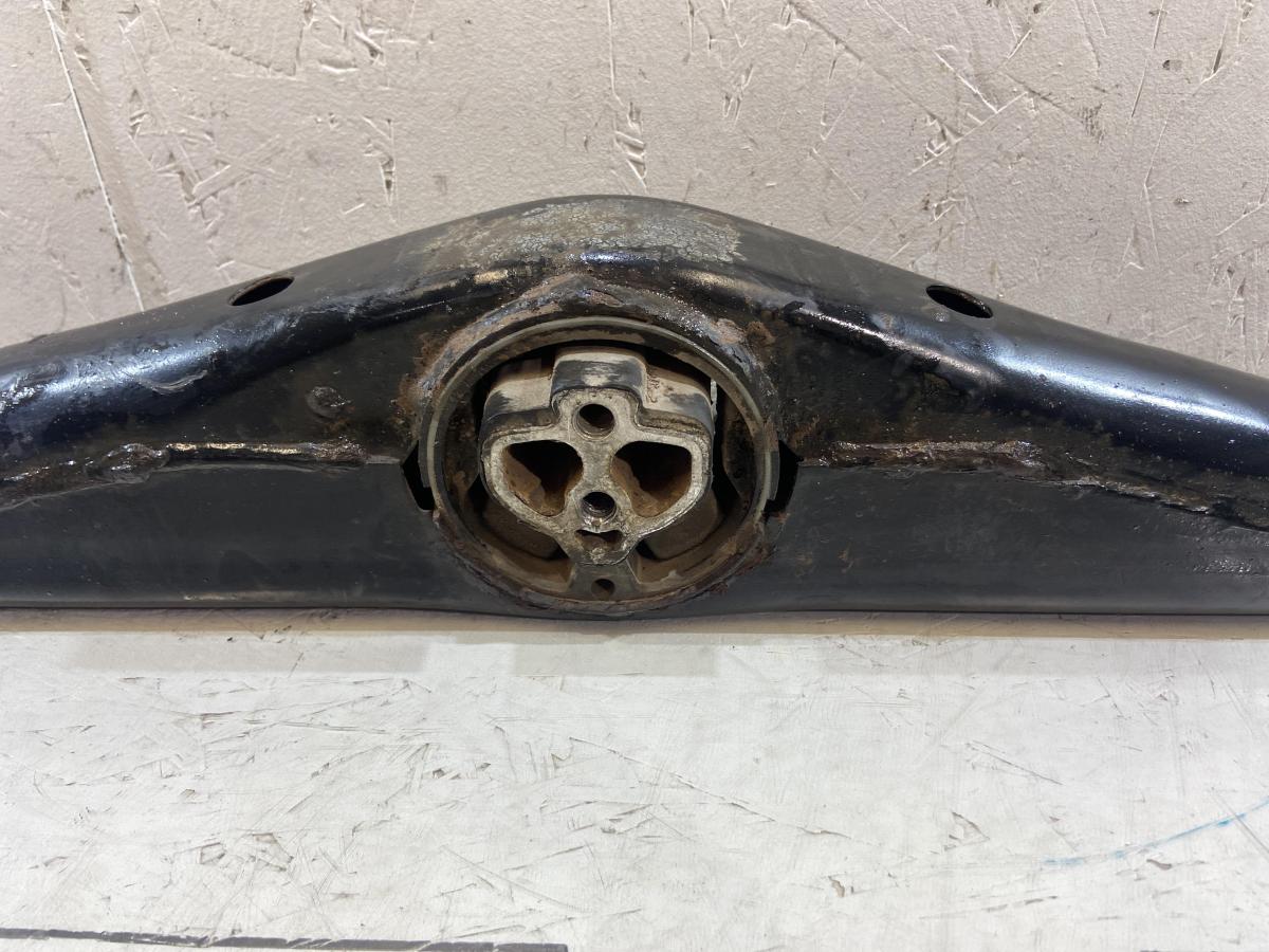 Кронштейн КПП 7L6399227C Volkswagen Touareg I