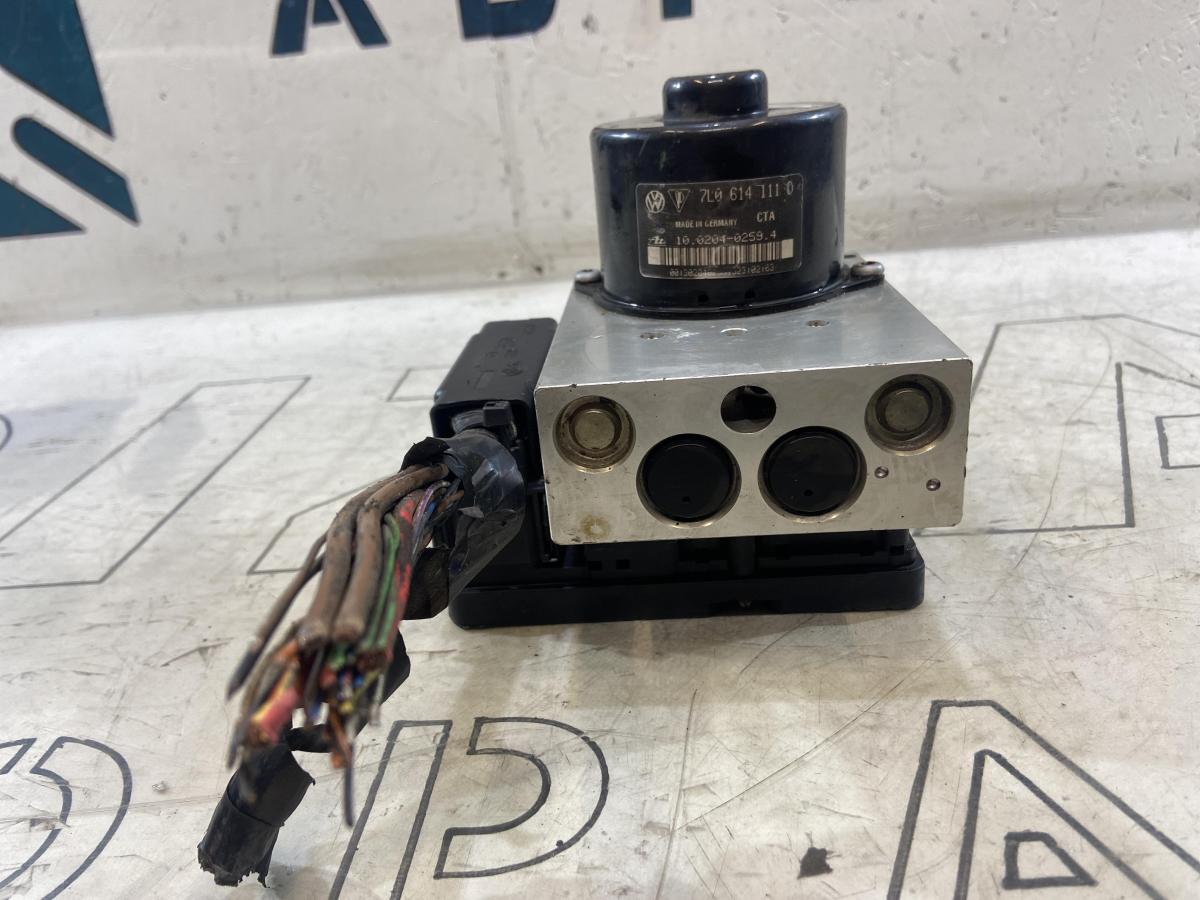 Блок ABS 7L0614111D Volkswagen Touareg I