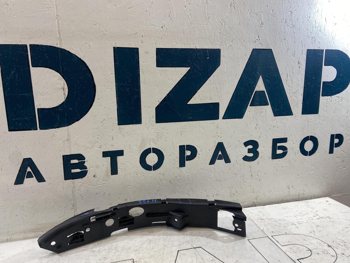 Кронштейн, направляющая переднего бампера левая 7L6807183A Volkswagen Touareg I