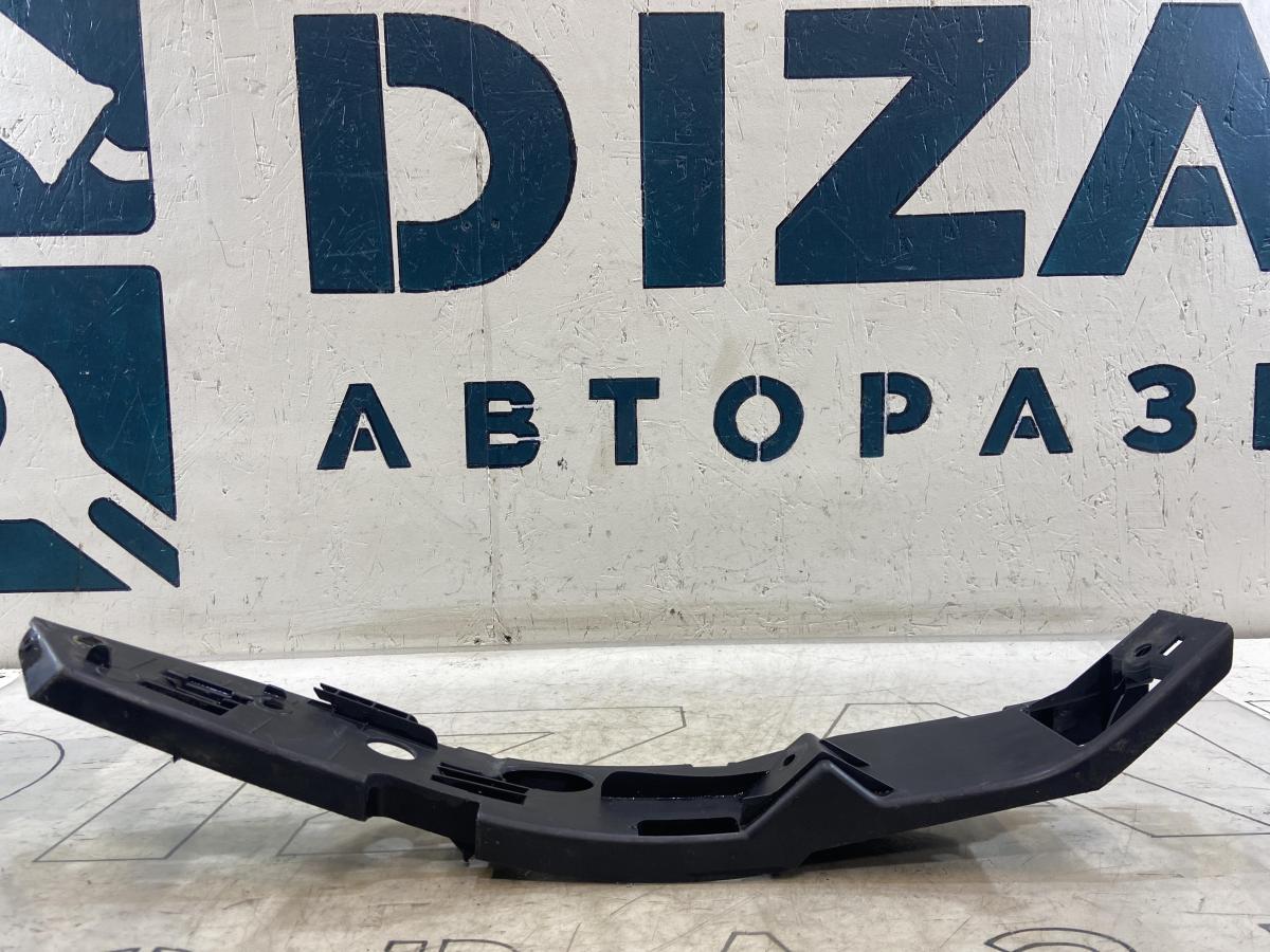 Кронштейн, направляющая переднего бампера левая 7L6807183A Volkswagen Touareg I