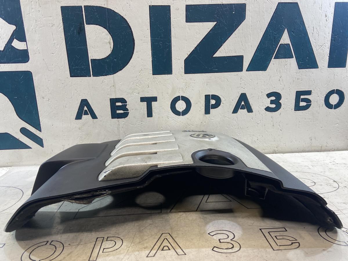 Накладка декоративная на двигатель 070103926A Volkswagen Touareg I