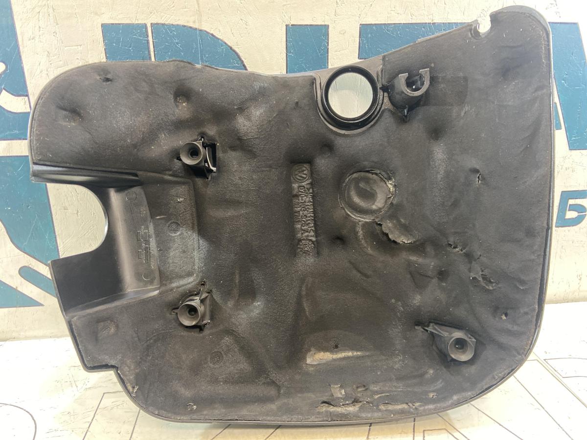 Накладка декоративная на двигатель 070103926A Volkswagen Touareg I