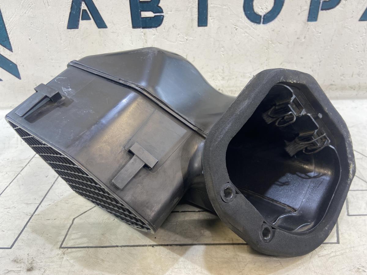 Воздухозаборник 7L0819049A Volkswagen Touareg I