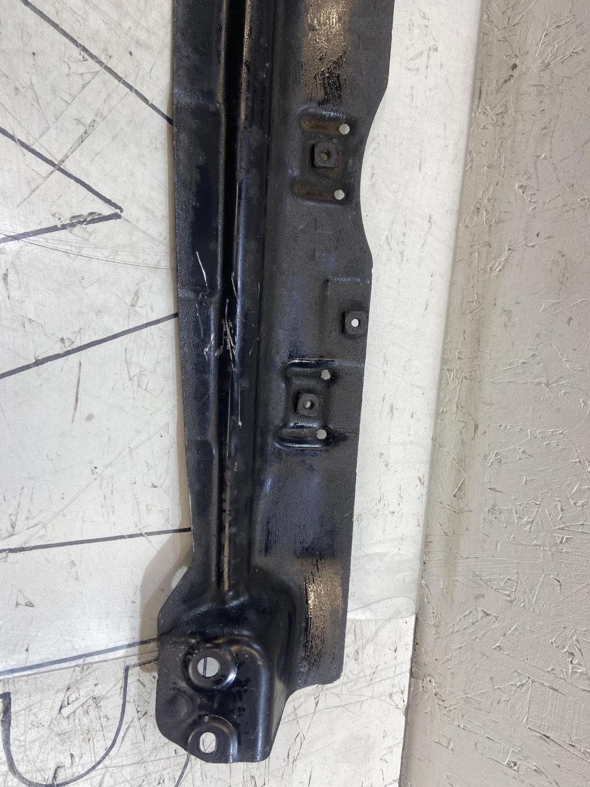 Траверса 7L0805551A Volkswagen Touareg I