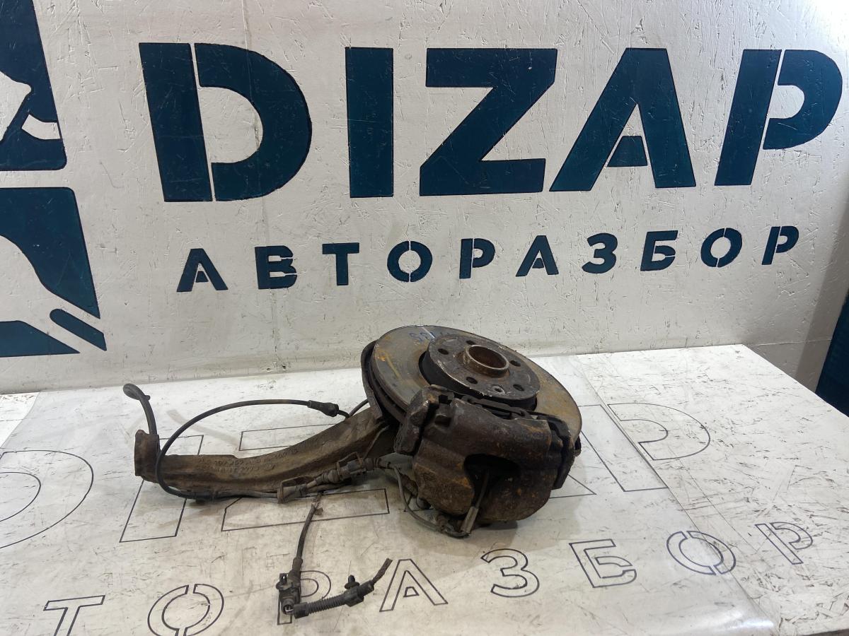 Кулак поворотный передний левый 7L6407257A Volkswagen Touareg I