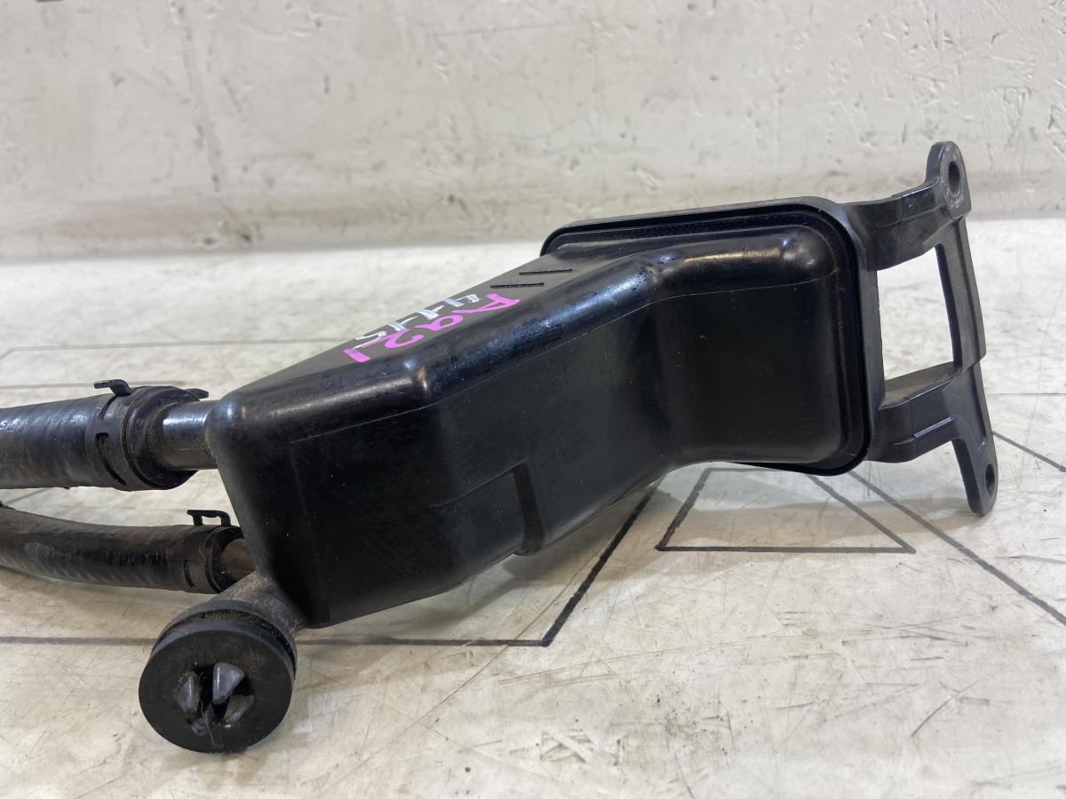 Бачок гидроусилителя 8E0422373