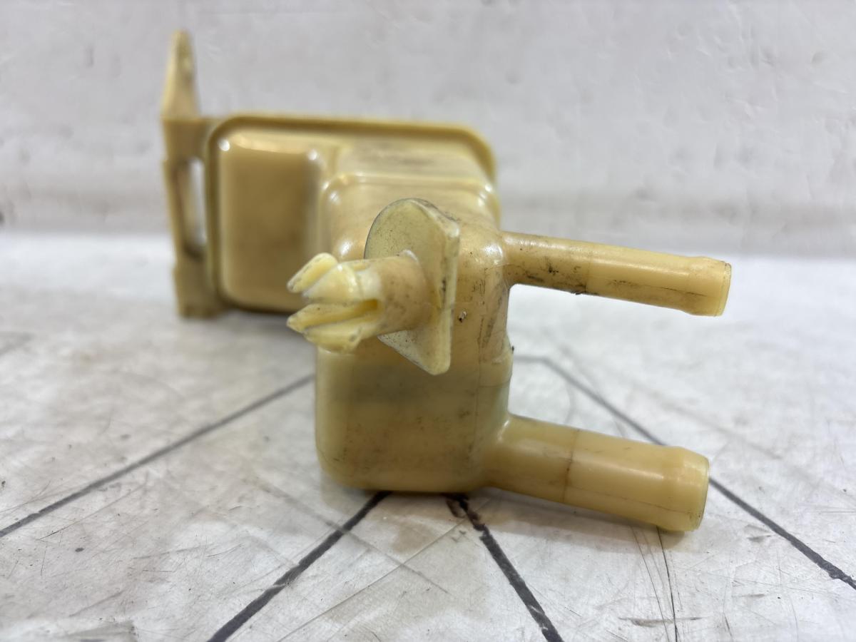 Бачок гидроусилителя 8D0422373C Audi A4 B5