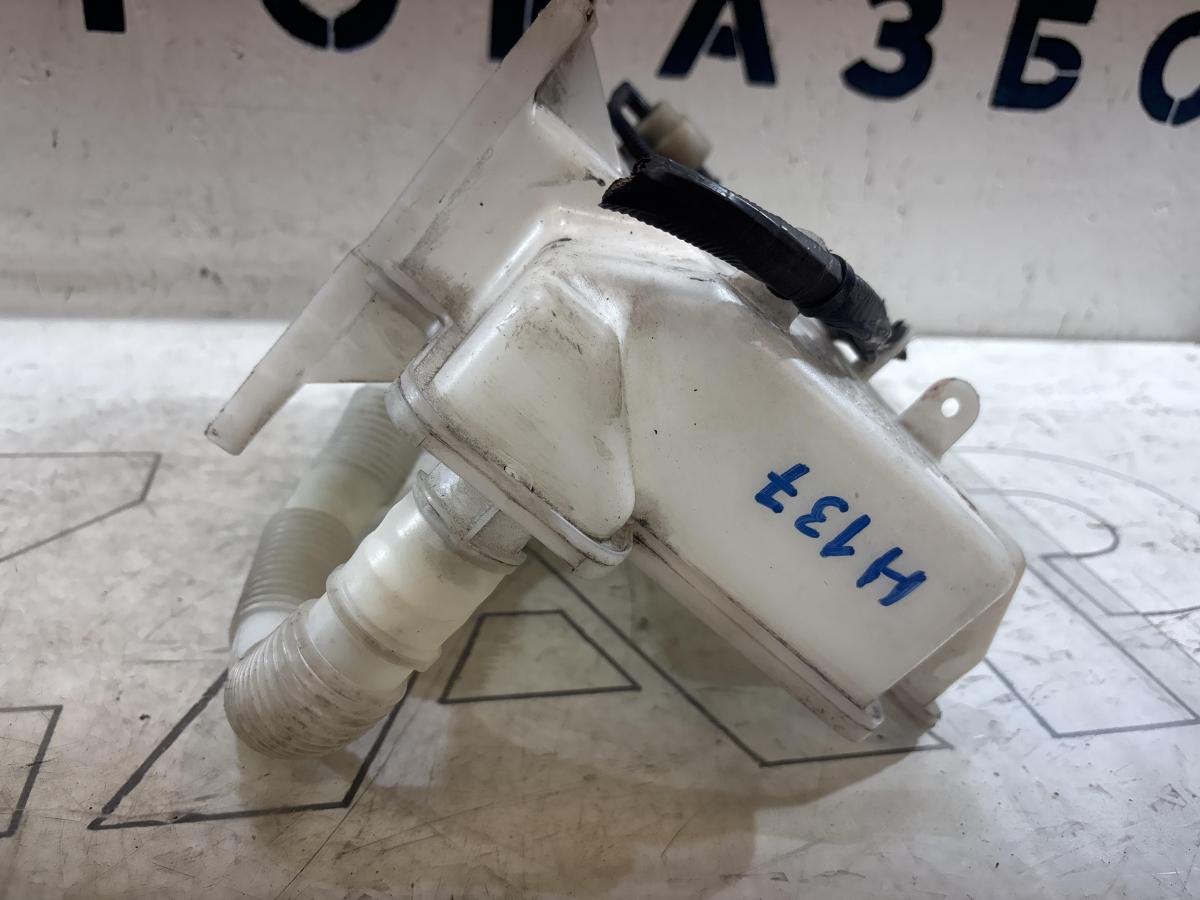 Бачок стеклоомывателя 1K0955453R Volkswagen Jetta MK5