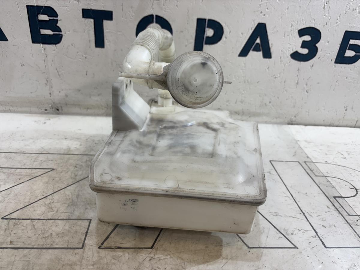 Бачок стеклоомывателя 1K0955453R Volkswagen Jetta MK5