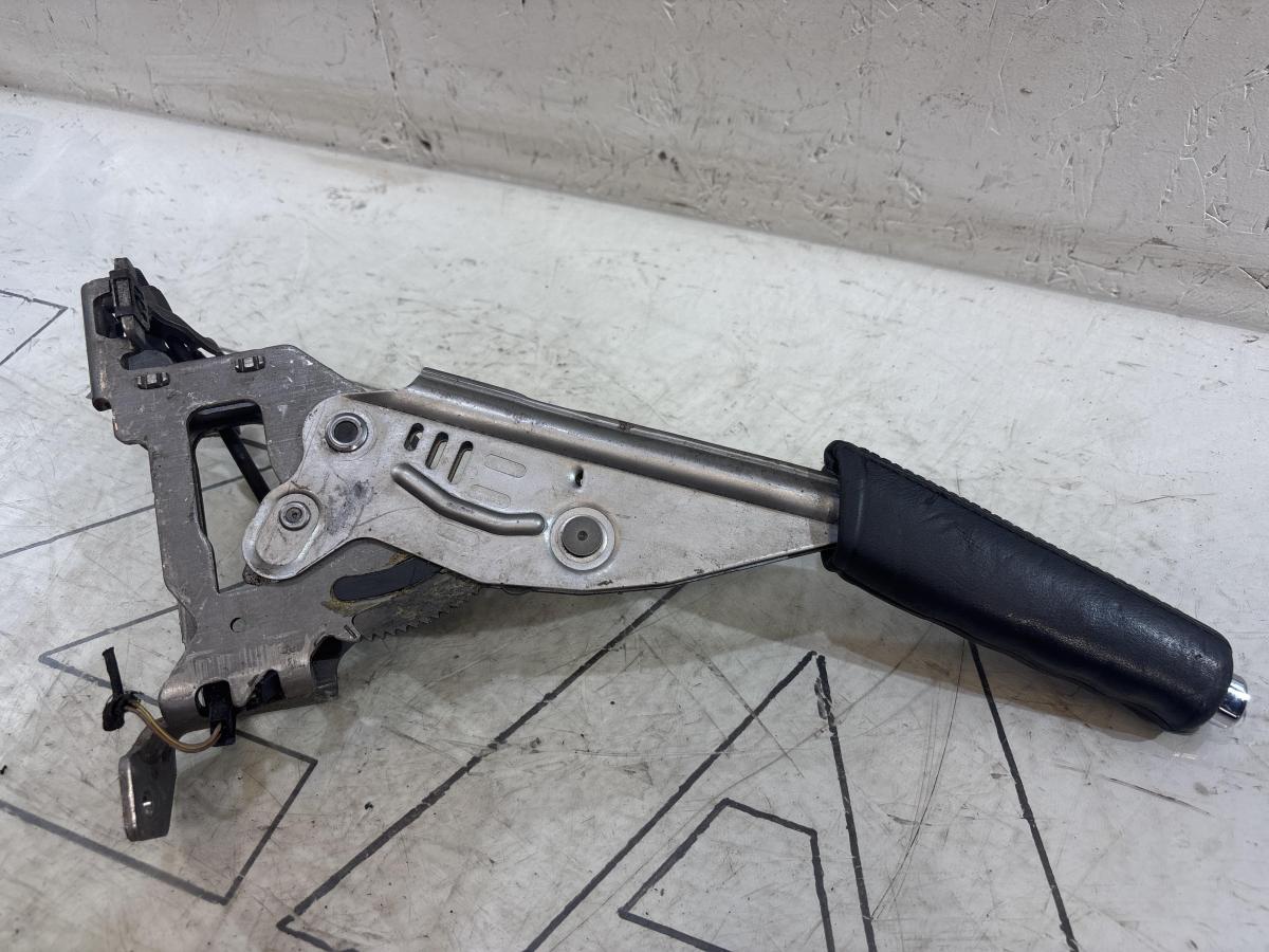 Рычаг ручного тормоза 1Z2711303A Skoda Octavia 2