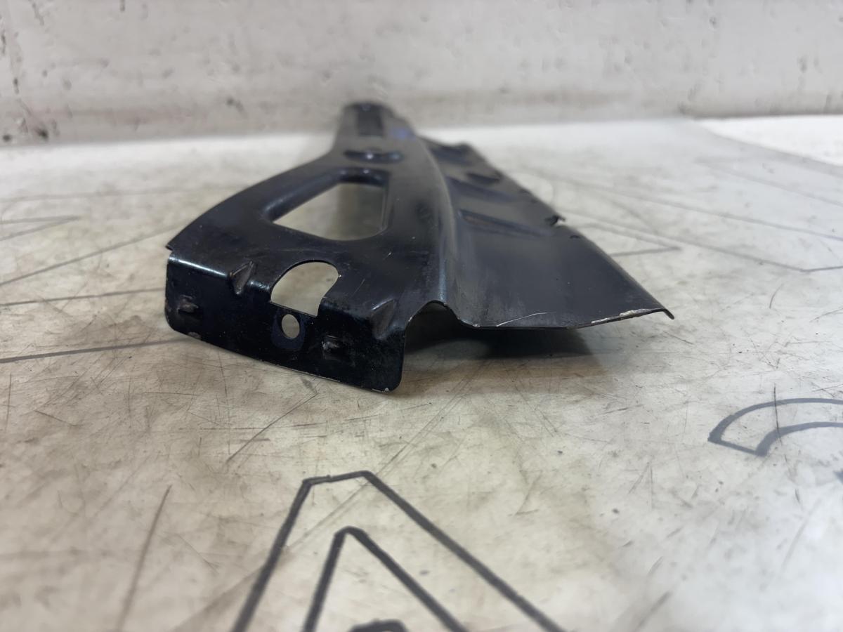 Направляющая заднего бампера левая 1Z5807147A 