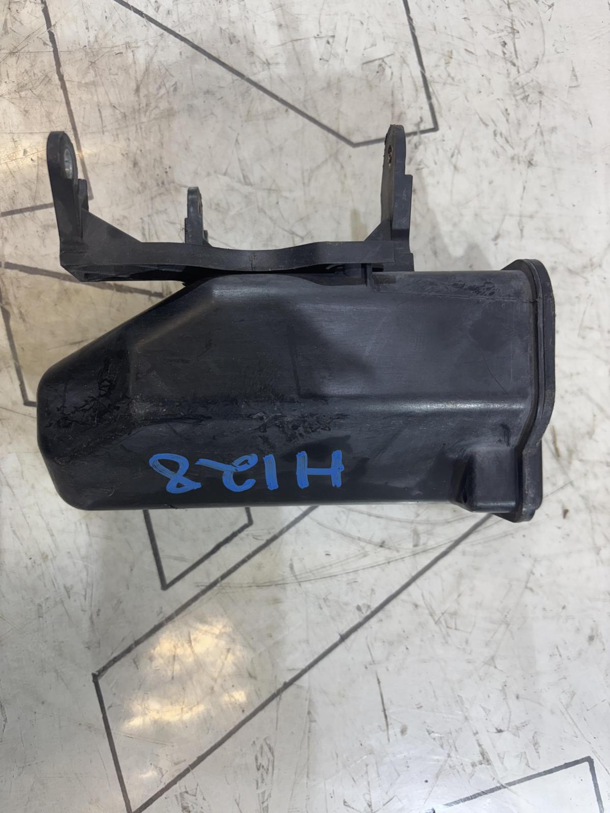 Адсорбер (фильтр угольный) 1K0201801E