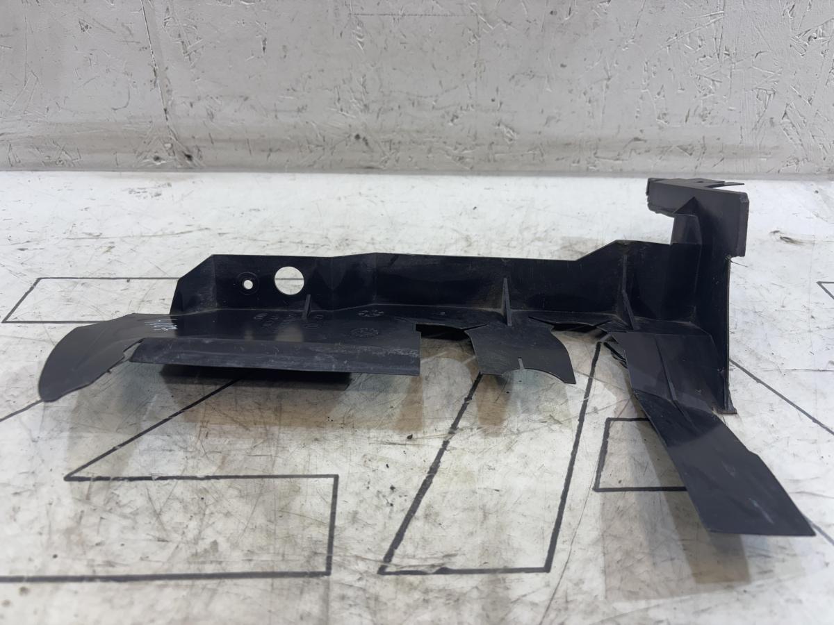 Воздуховод радиатора правый 1Z0121284B Skoda Octavia 2