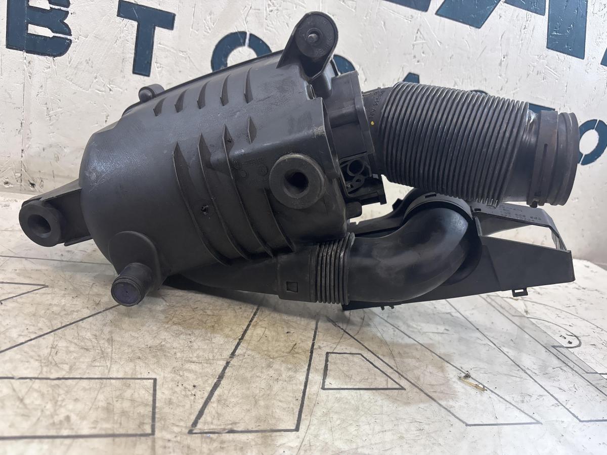 Корпус воздушного фильтра 1K0129607AL Volkswagen Jetta MK5