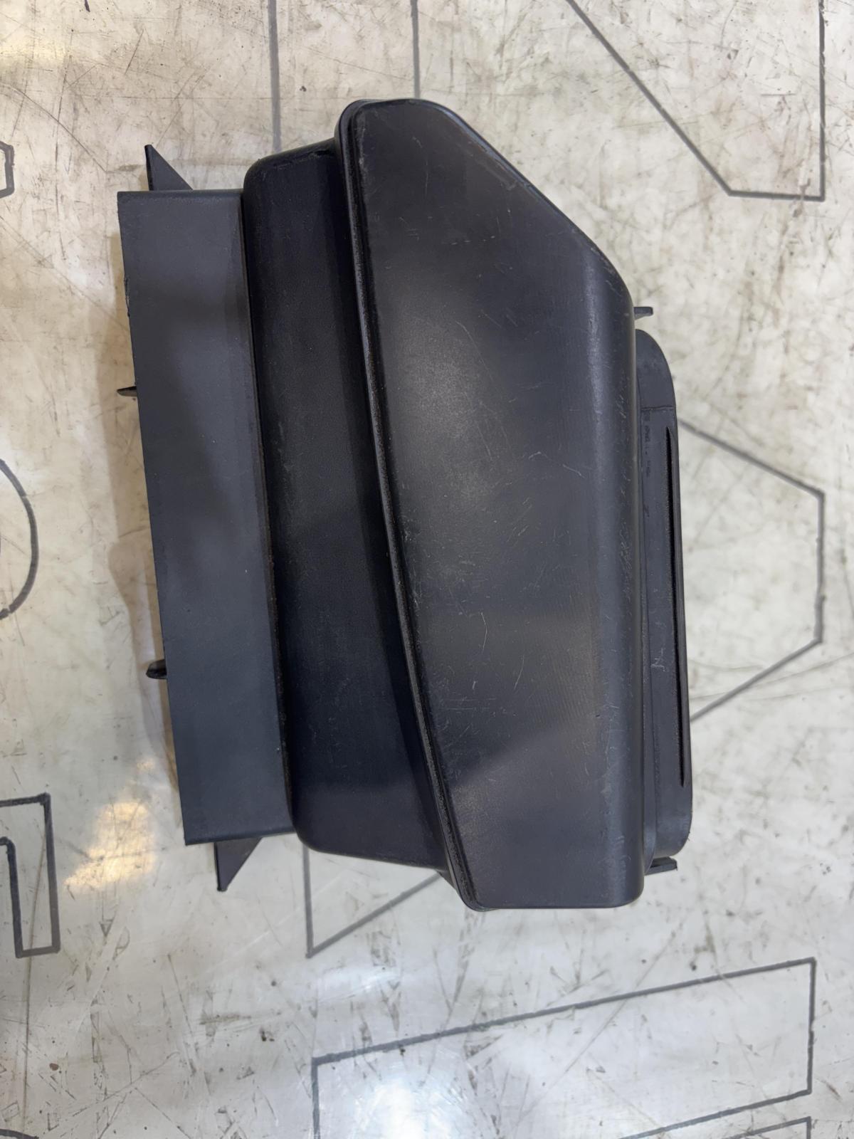 Воздуховод всасыв. воздуха 1K805962C 