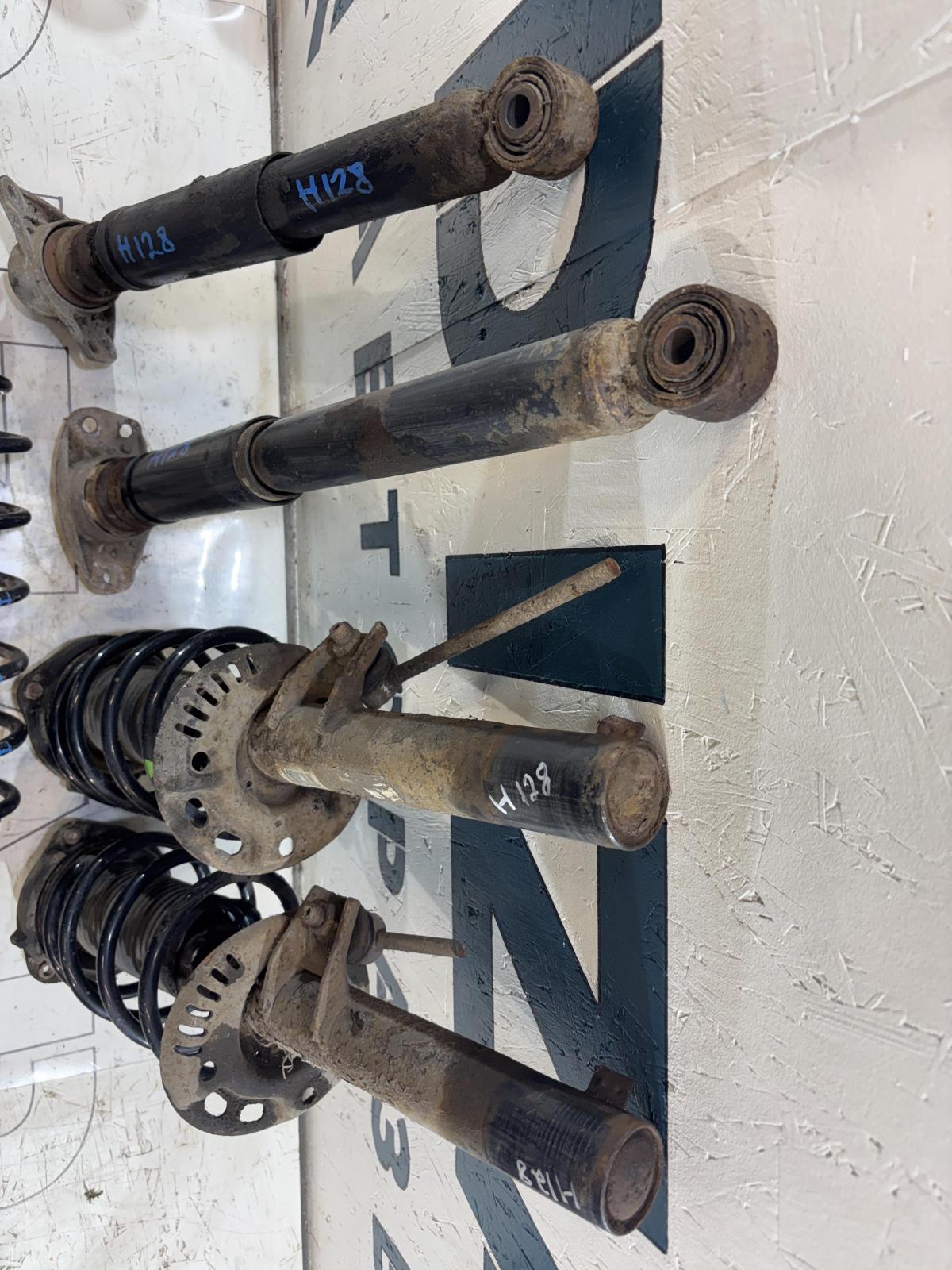 Амортизаторы с пружинами 1K0413031BE Skoda Octavia II рест