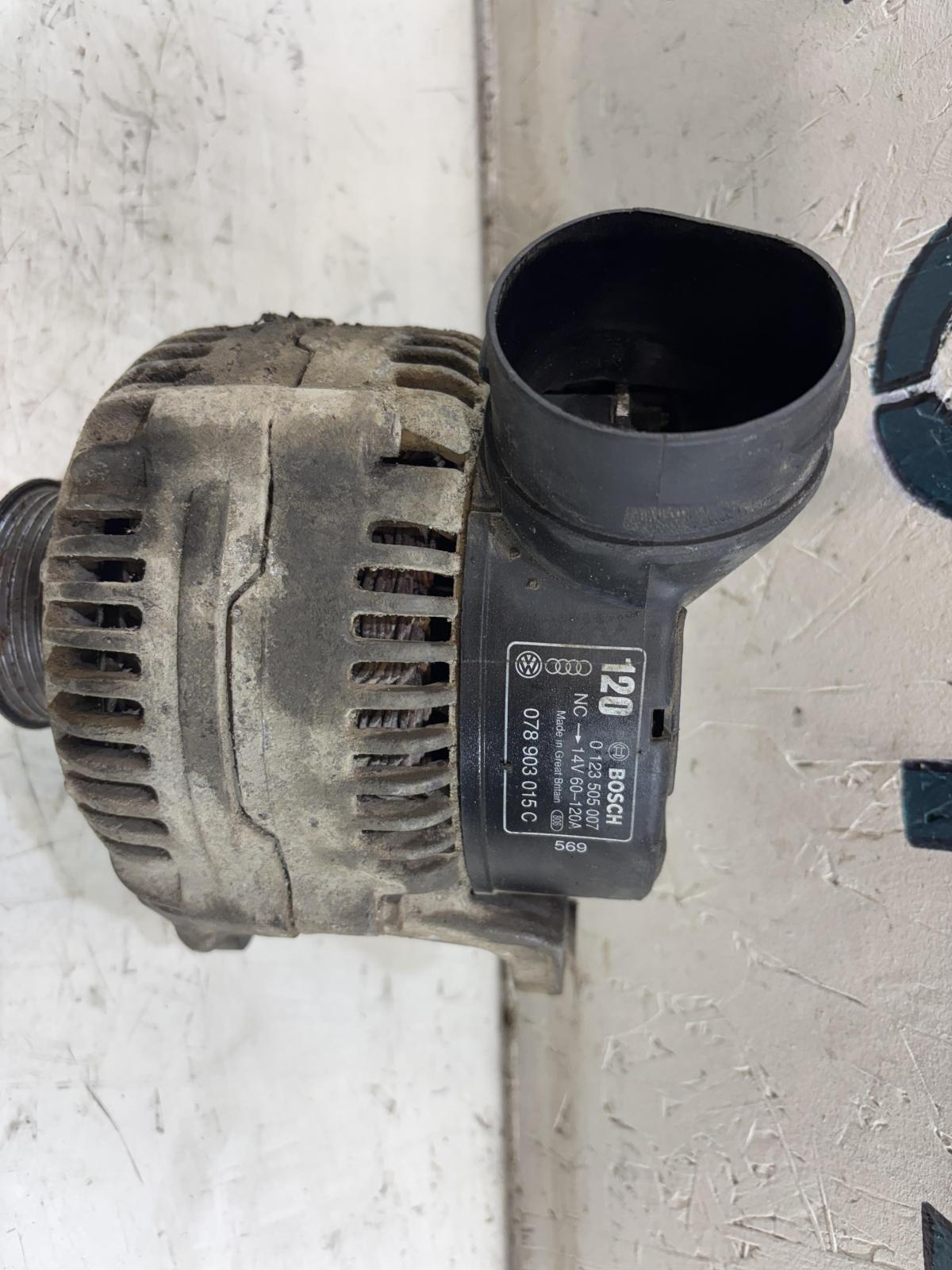 Генератор 078903015C 