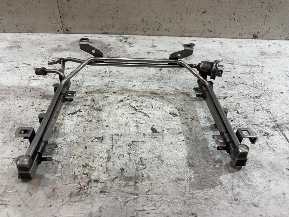 Топливная рампа 078133681R 