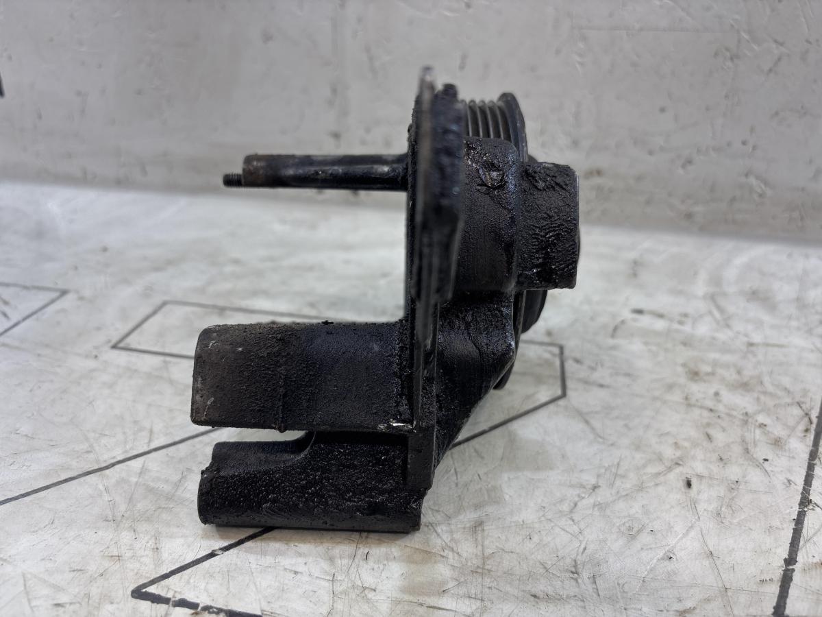 Кронштейн вискомуфты 078121235F 