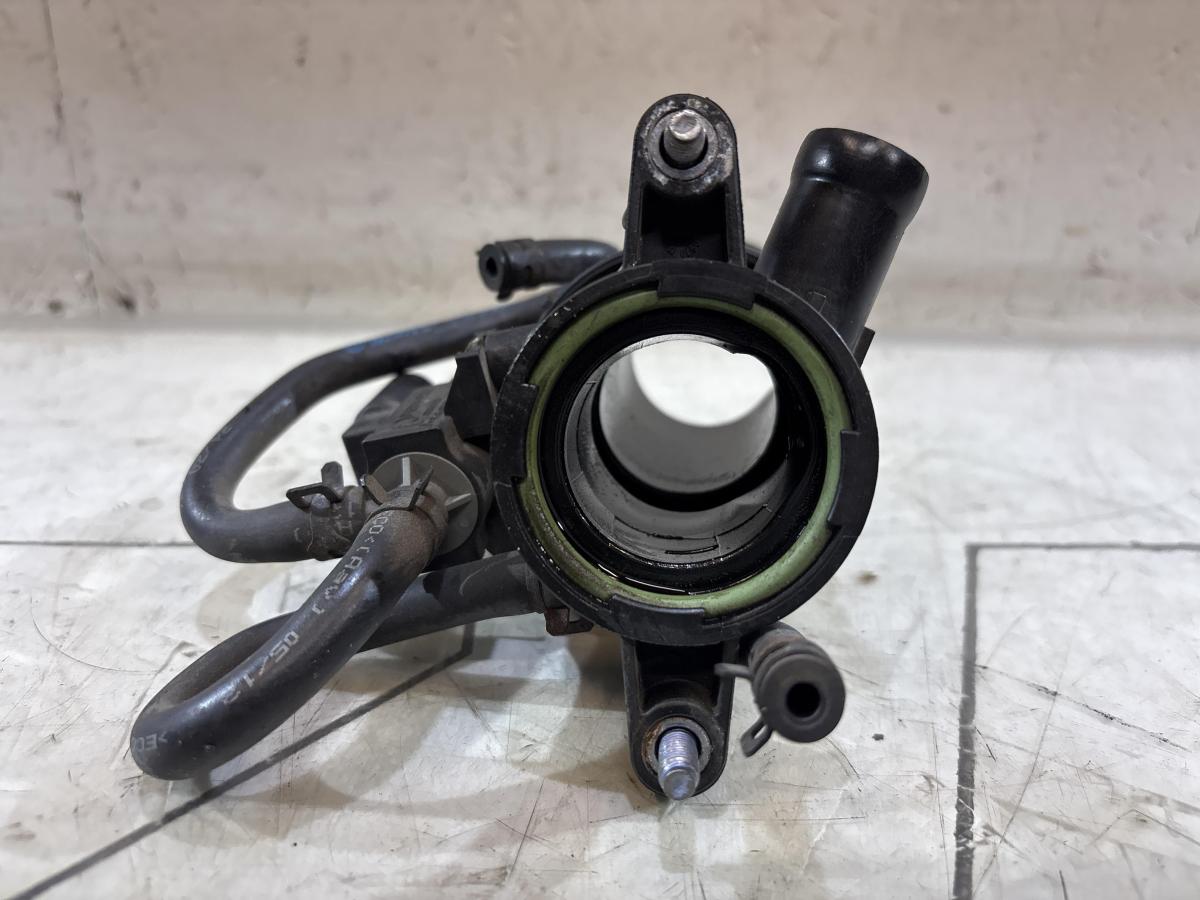 Впускной патрубок 03C129656C Skoda Octavia II рест