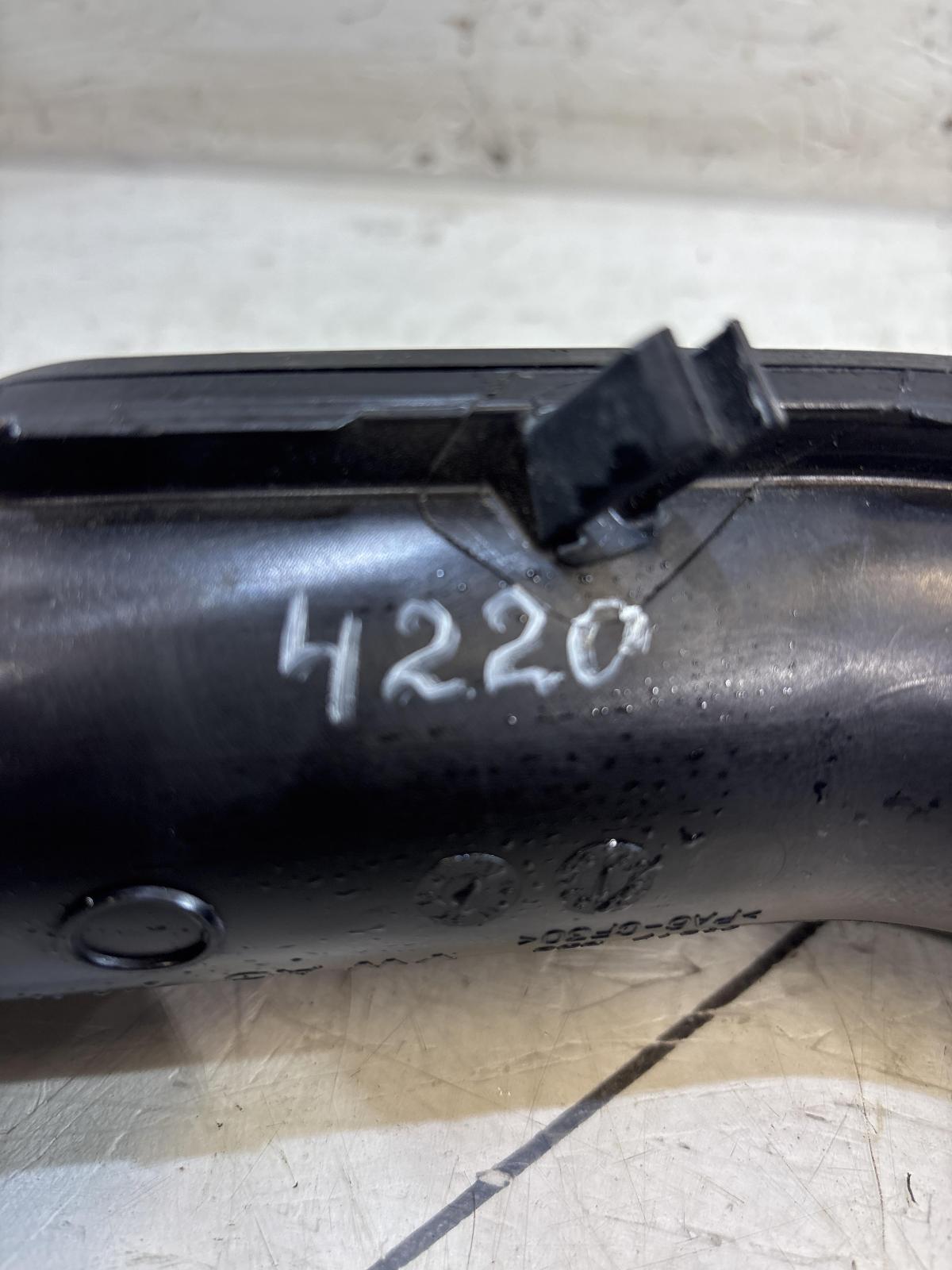 Патрубок турбины 03C145673N Skoda Octavia A5