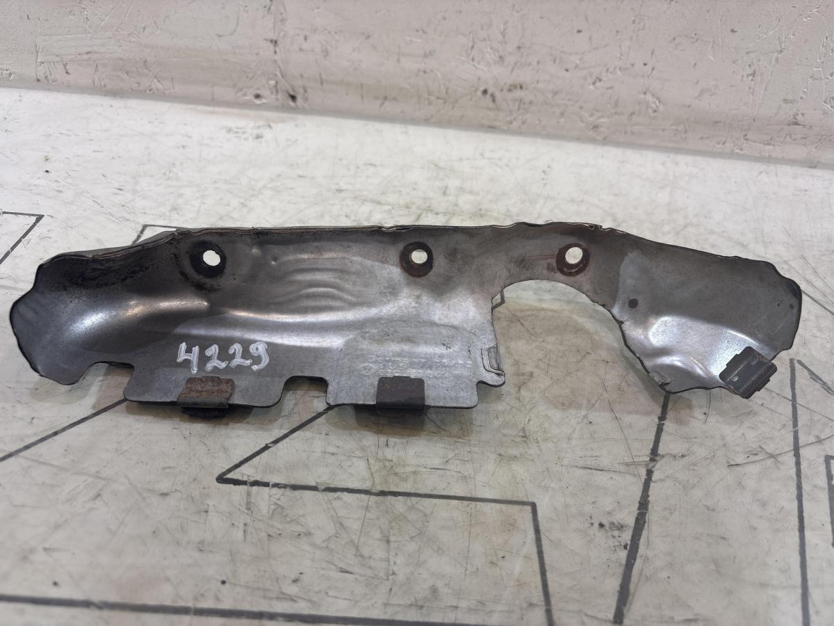 Теплоуловительный щиток 03C253041BH Skoda Octavia II рест