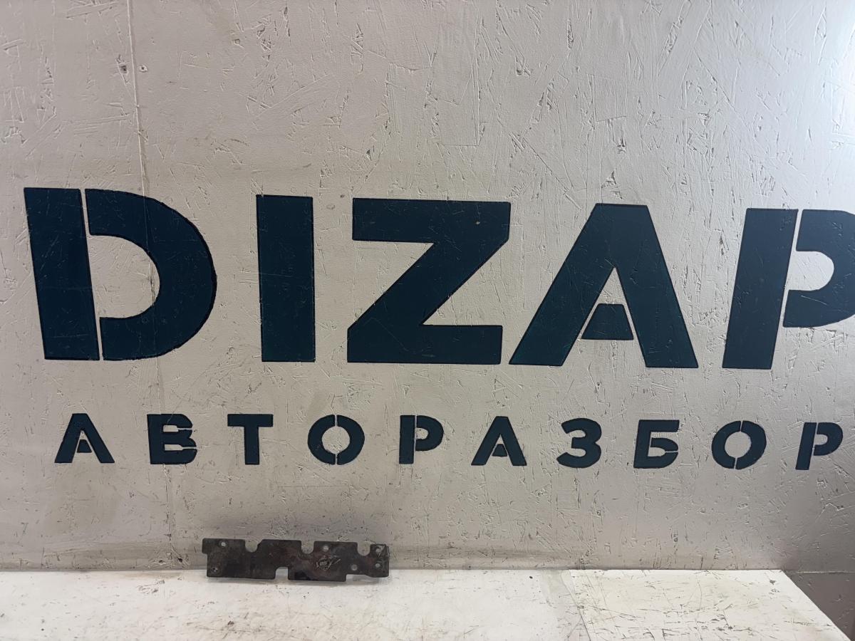 Кронштейн турбокомпрессора 03C253197N Skoda Octavia II рест