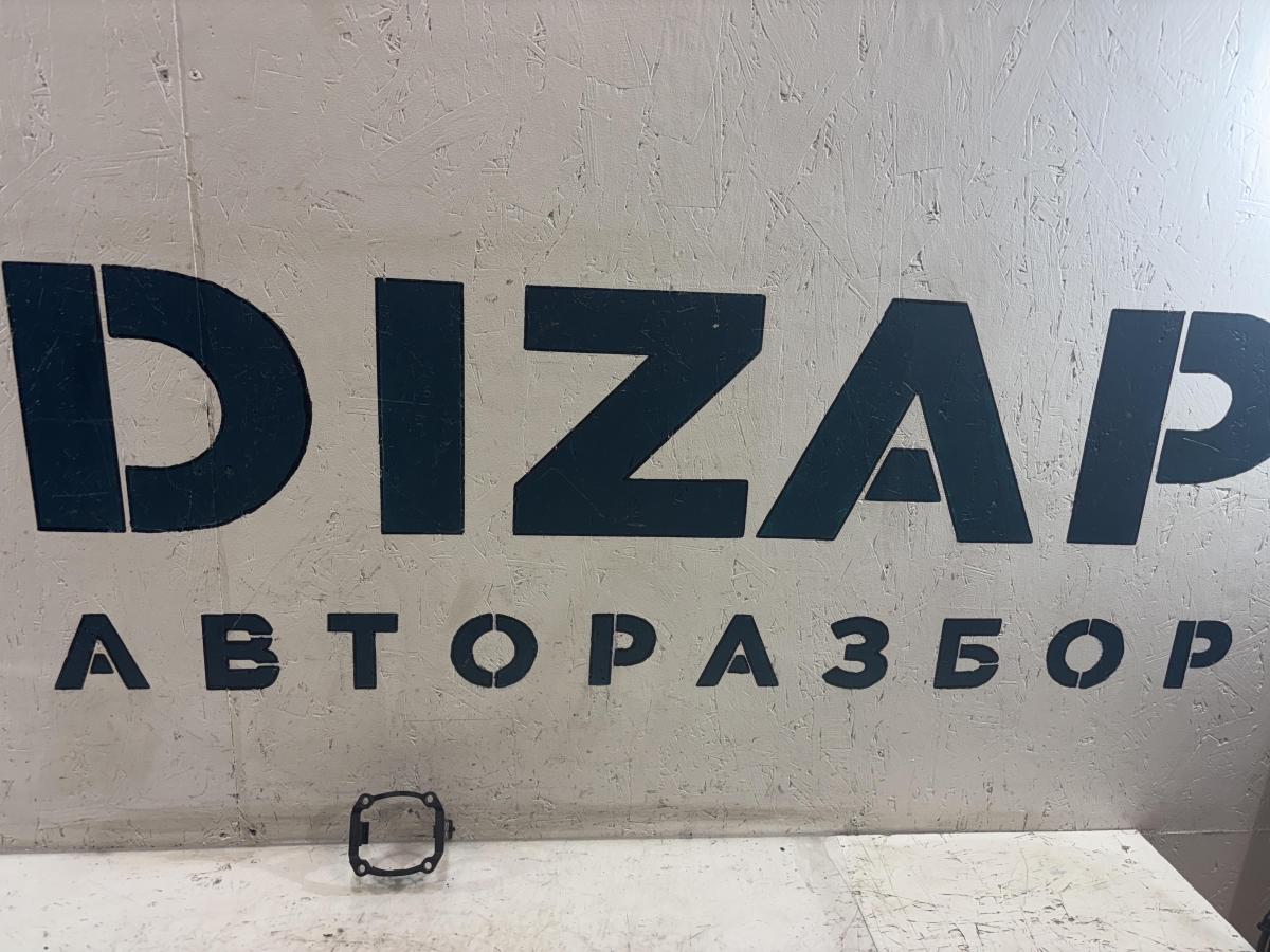 Фиксатор патрубка турбины 03C145853H Skoda Octavia II рест