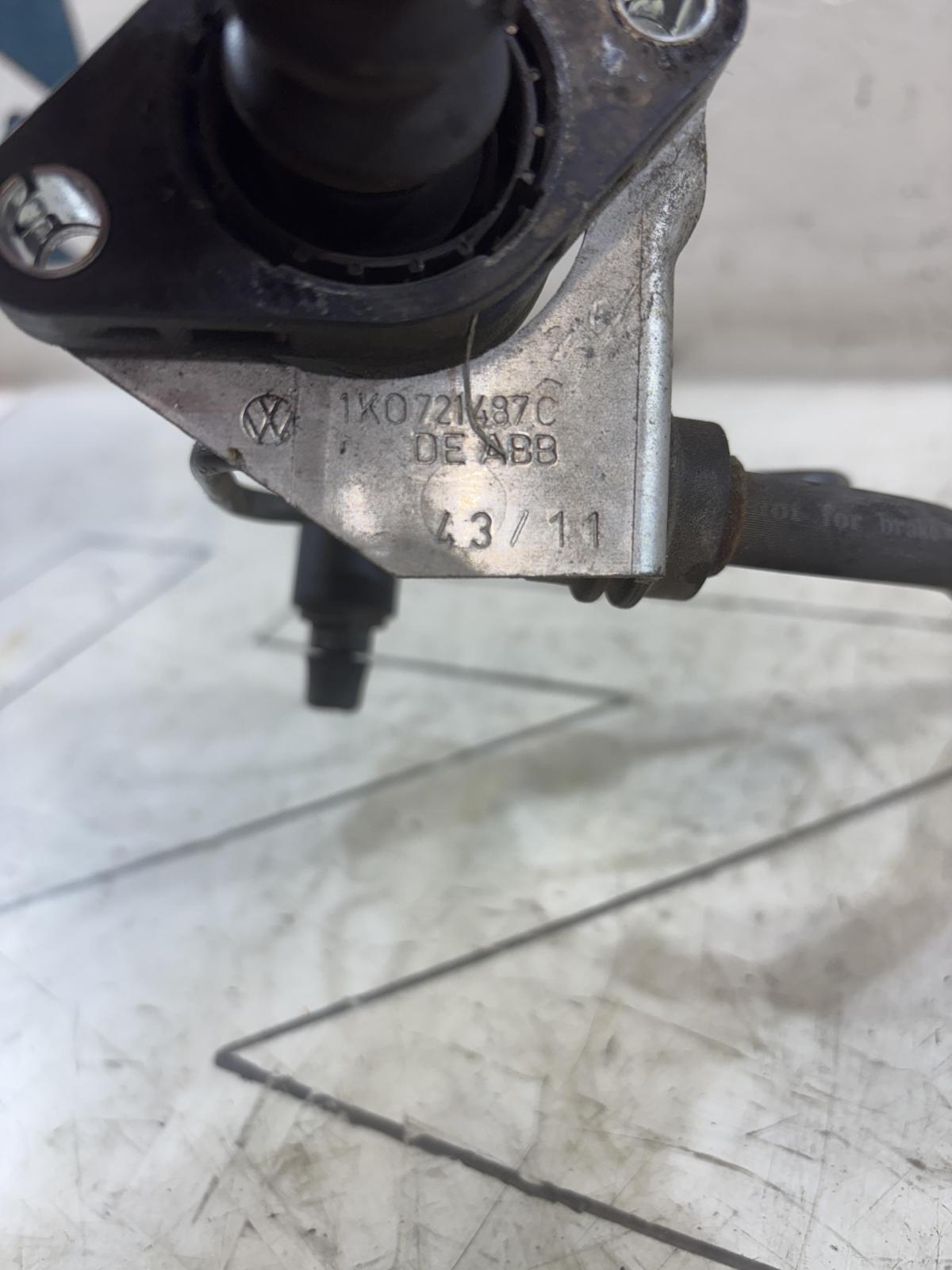 Цилиндр сцепления рабочий 5Q0721261 