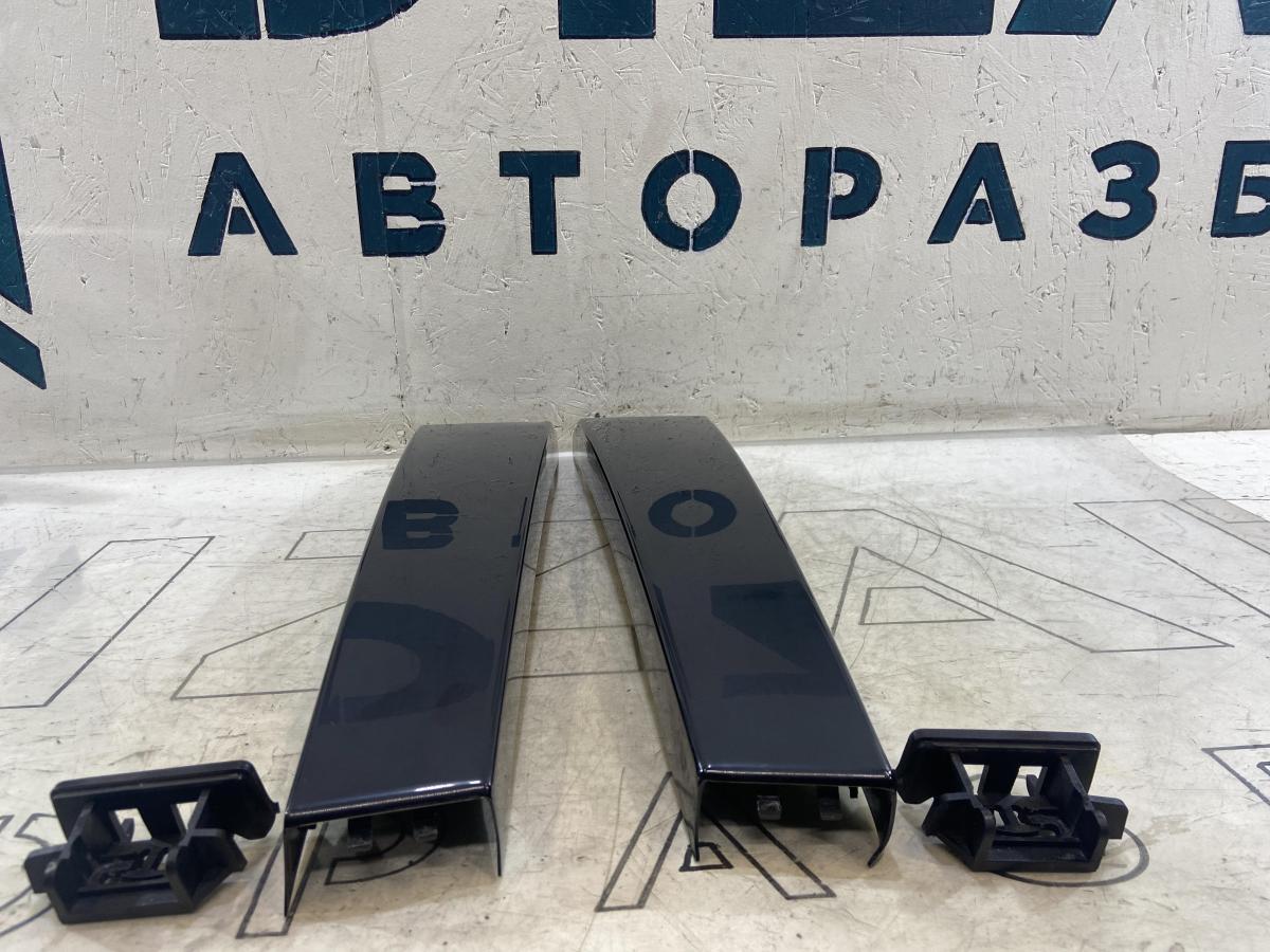 Панель стойки кузова левая/правая 7L6853318B Volkswagen Touareg I