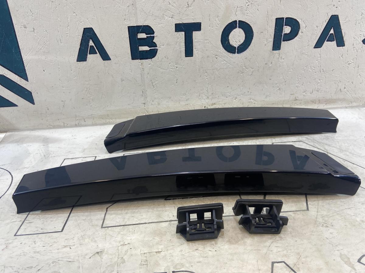 Панель стойки кузова левая/правая 7L6853318B Volkswagen Touareg I