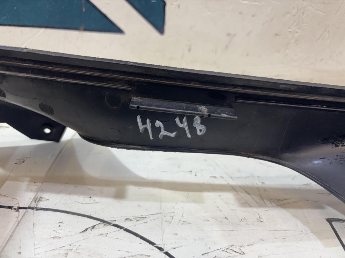 Накладки порога внутренняя правая 893853906D Audi 80 B3