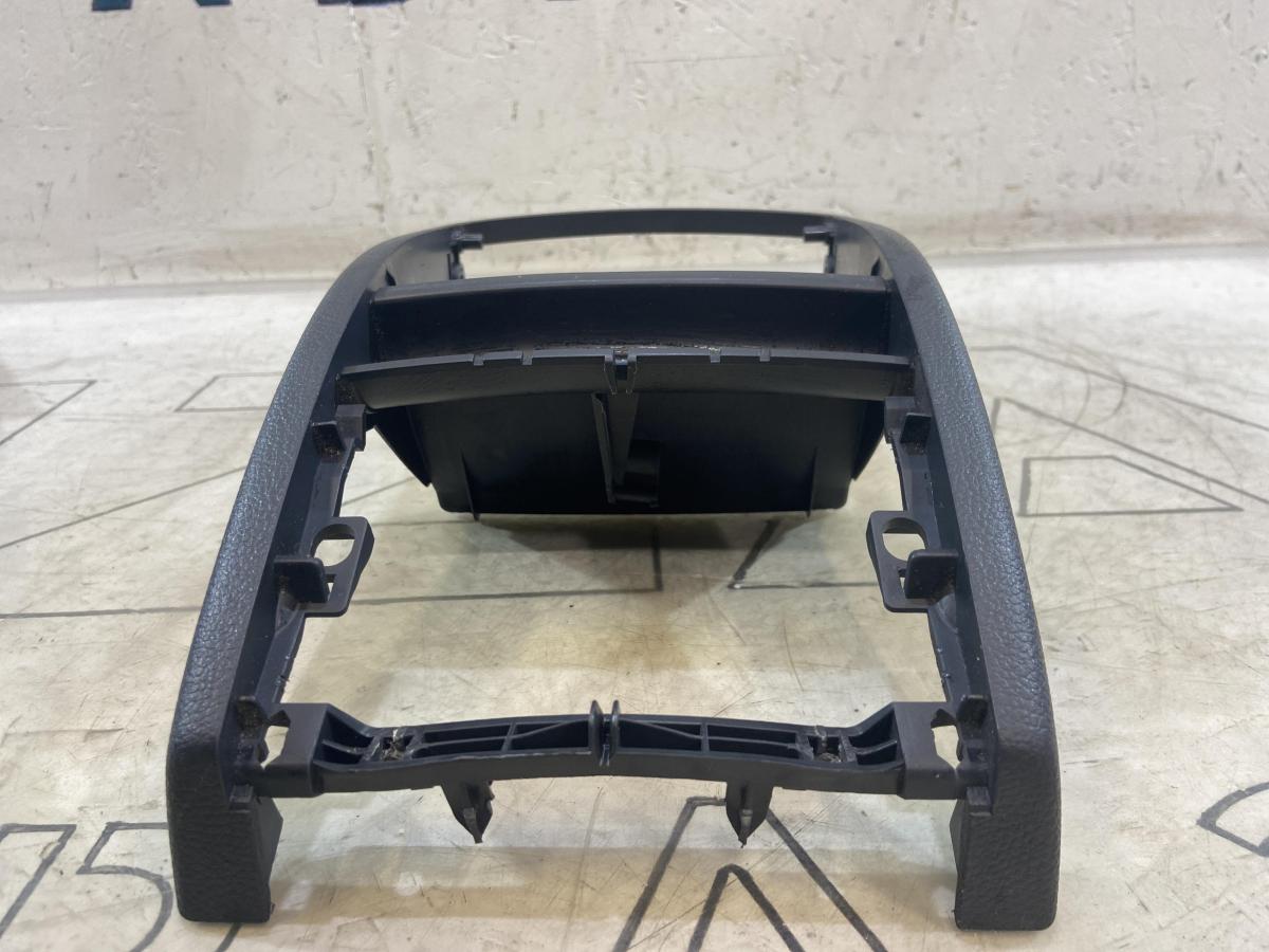 Накладка центральной консоли 1Z0857289A Skoda Octavia RS II