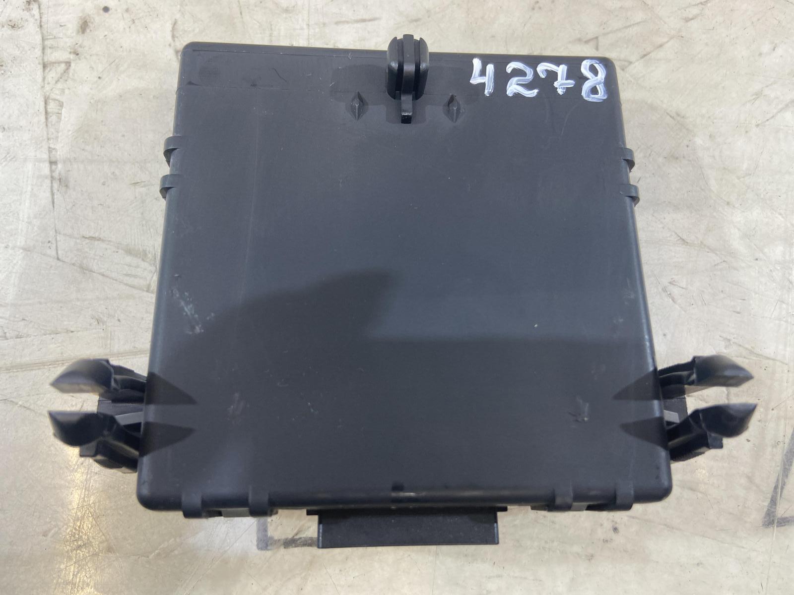 Блок управления интерфейсом 1K0907530F Skoda Octavia RS II