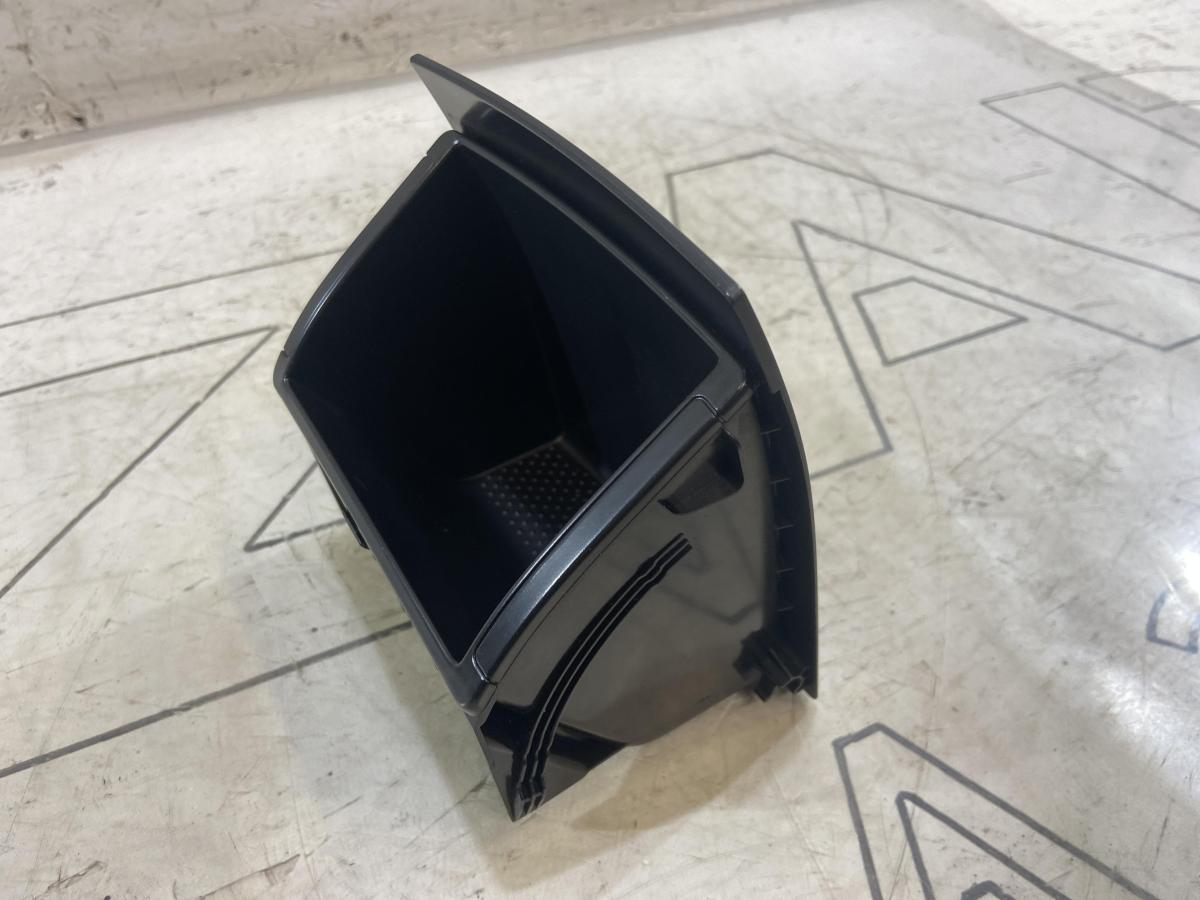 Вещевое отделение 1Z0863284 Skoda Octavia RS II