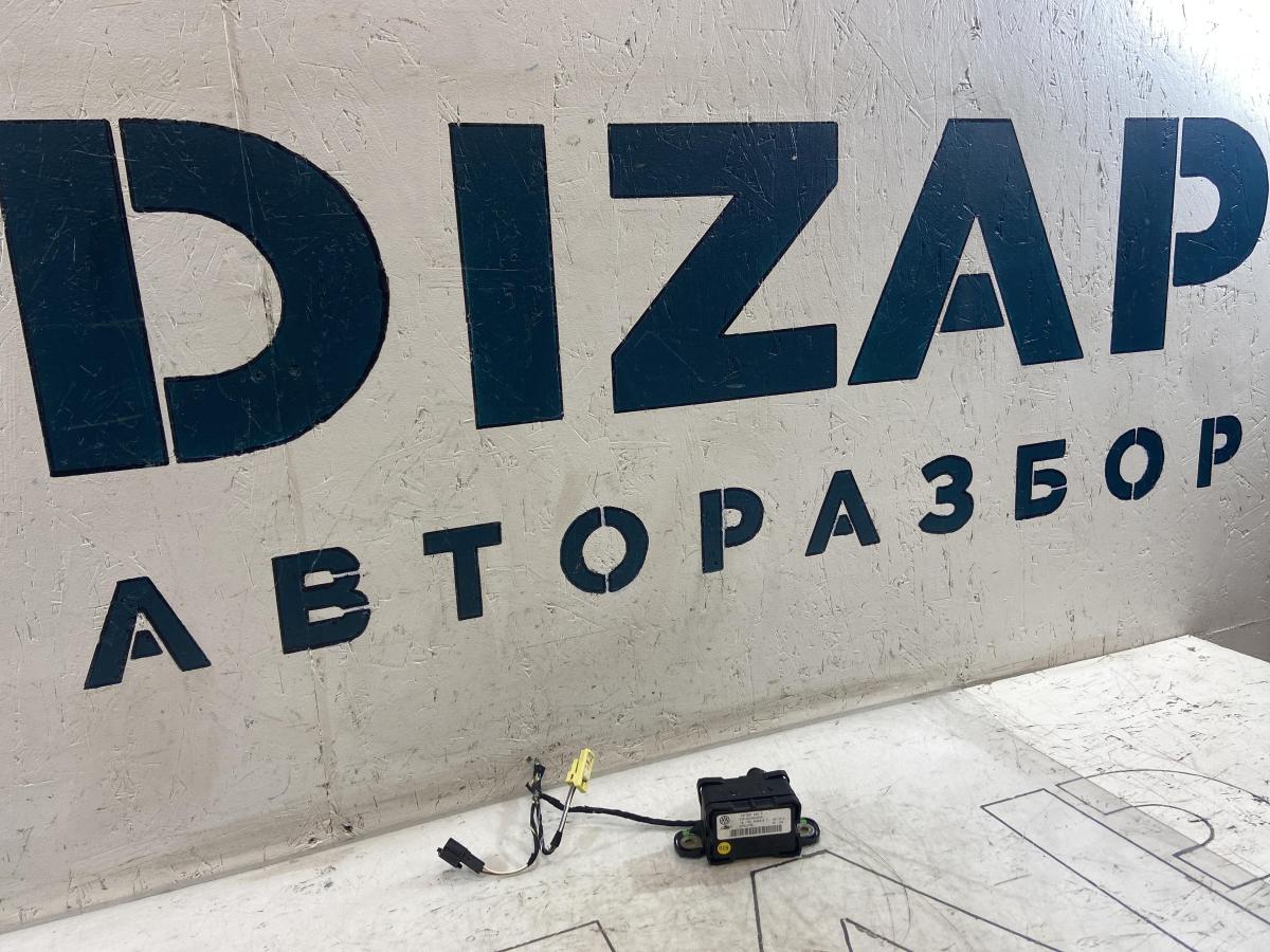 Датчик ускорения 1K0907655D Skoda Octavia RS II