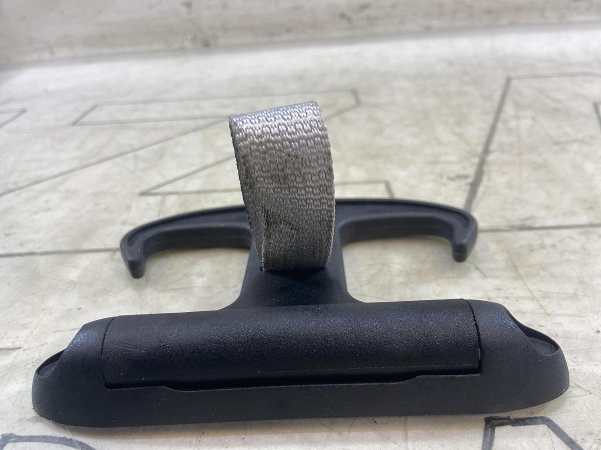 Крюки с микролифтом для сумок в багажник 6Y5867615B Skoda Octavia RS II