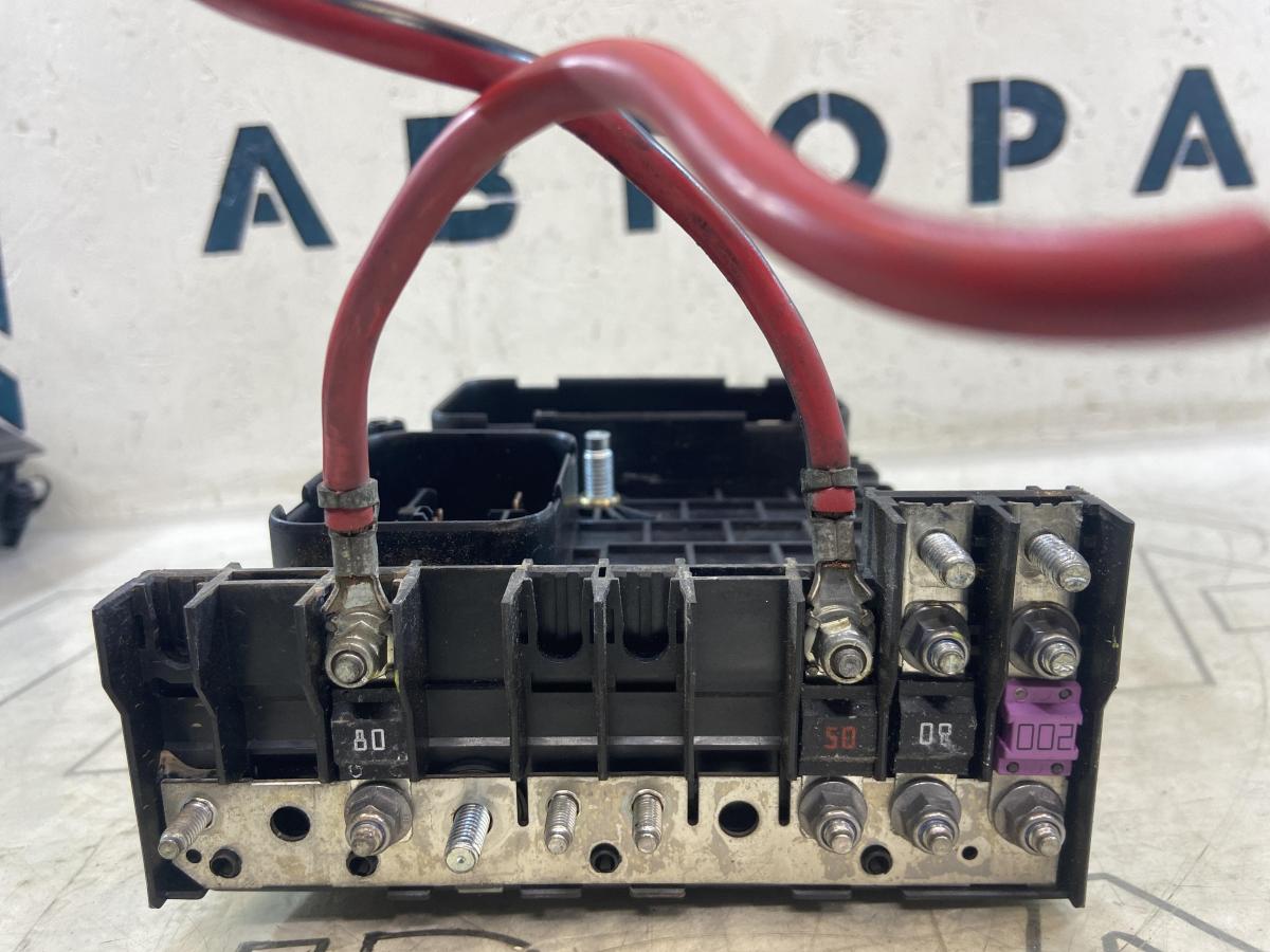 Блок предохранителей 1K0937124K Skoda Octavia RS II